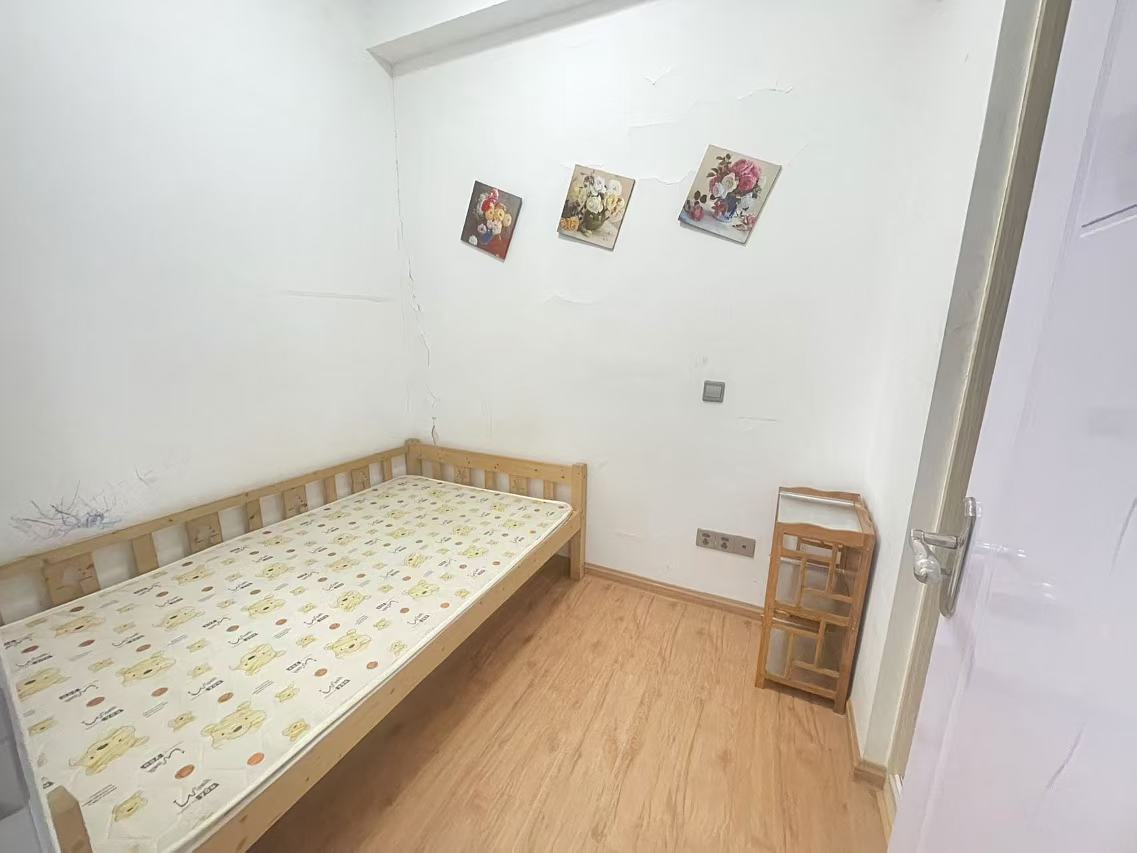 和厚园小区二期 2室2厅1卫 1300.0元/月 和厚园小区二期 2室2厅1卫 1300.0元/月室内图