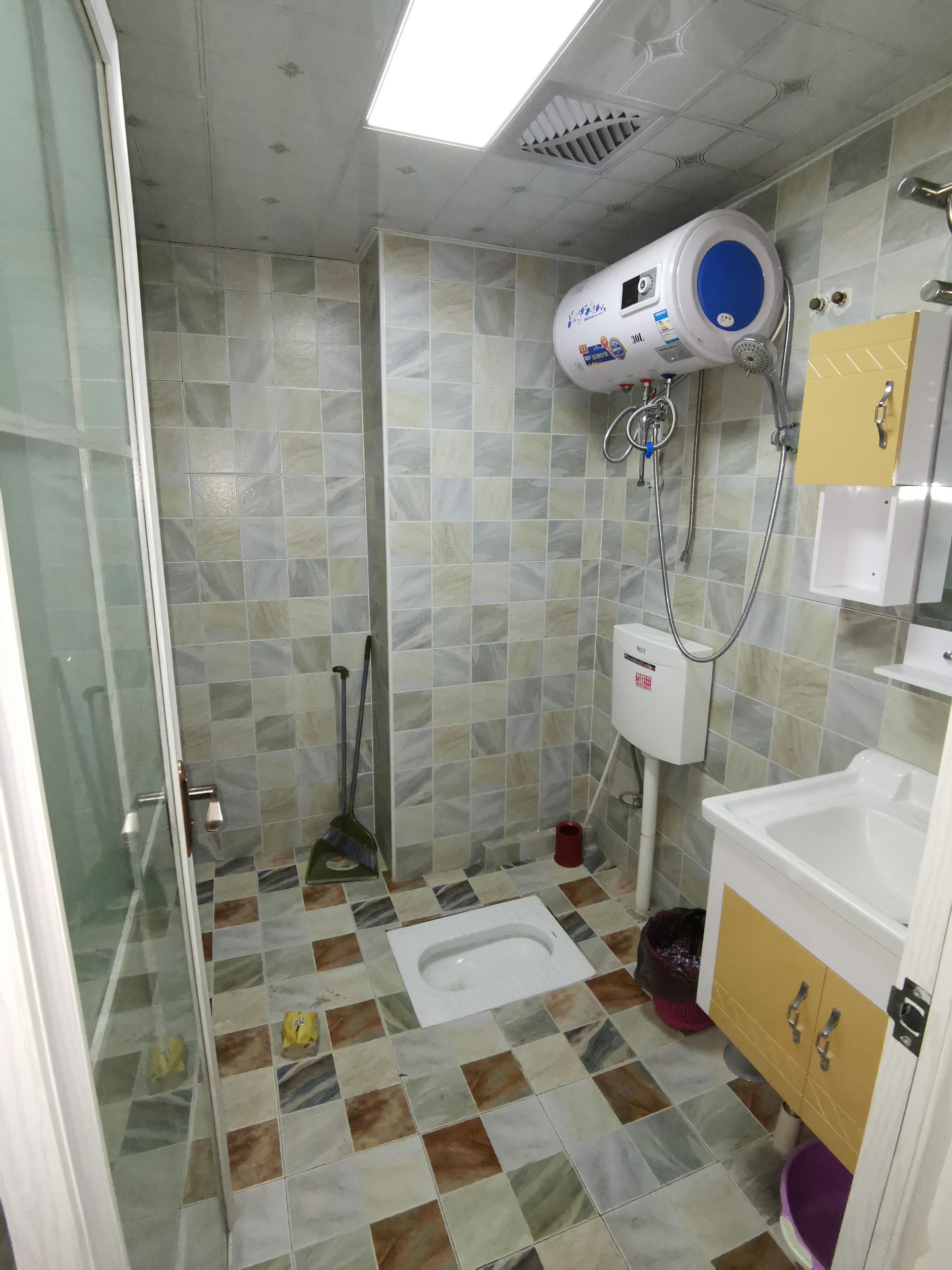 锦湘国际星城三期(锦绣苑) 1室1厅1卫 1600.0元/月 锦湘国际星城三期(锦绣苑) 1室1厅1卫 1600.0元/月室内图