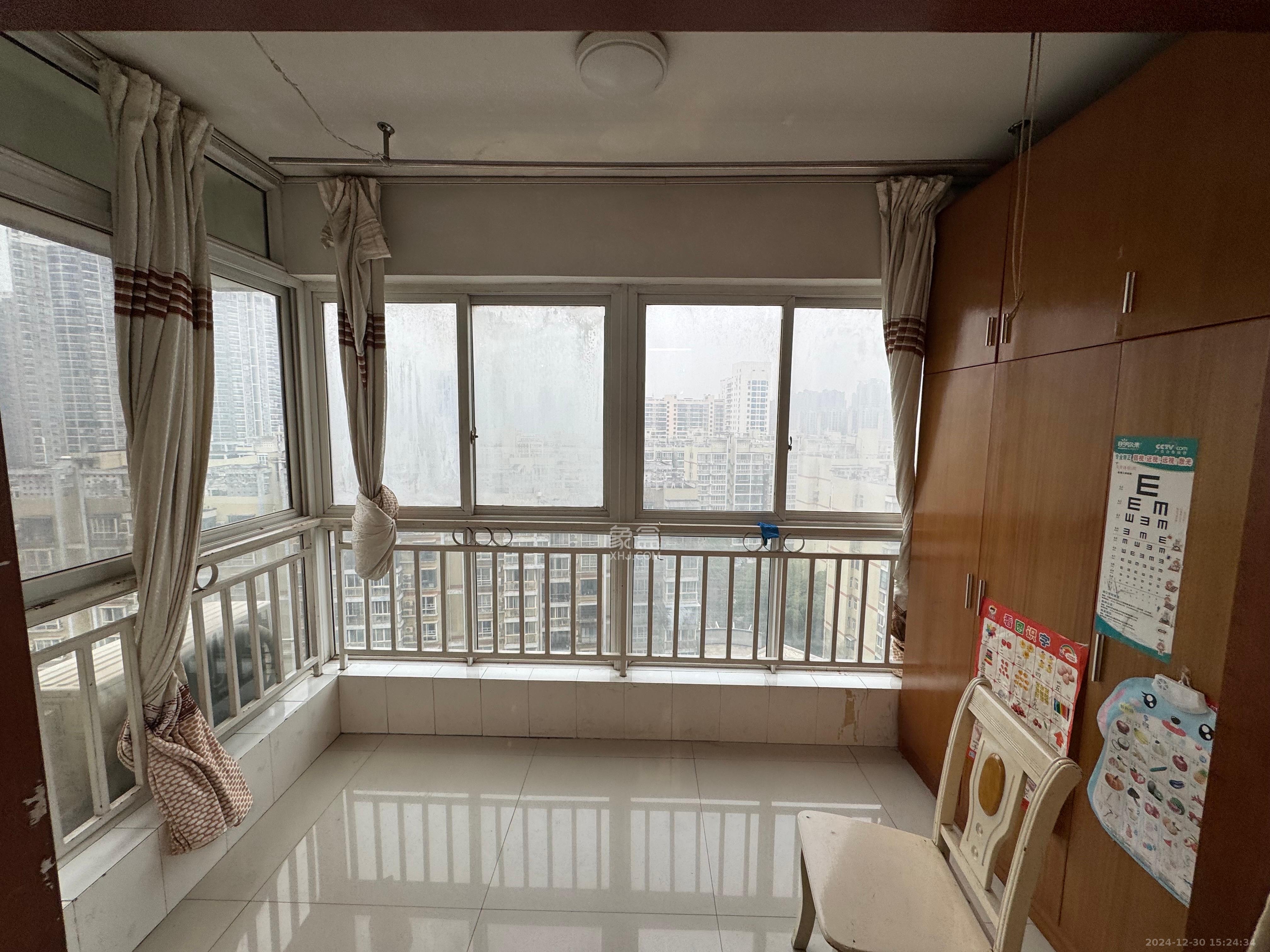 先锋水韵花都  3室2厅2卫   2600.00元/月室内图