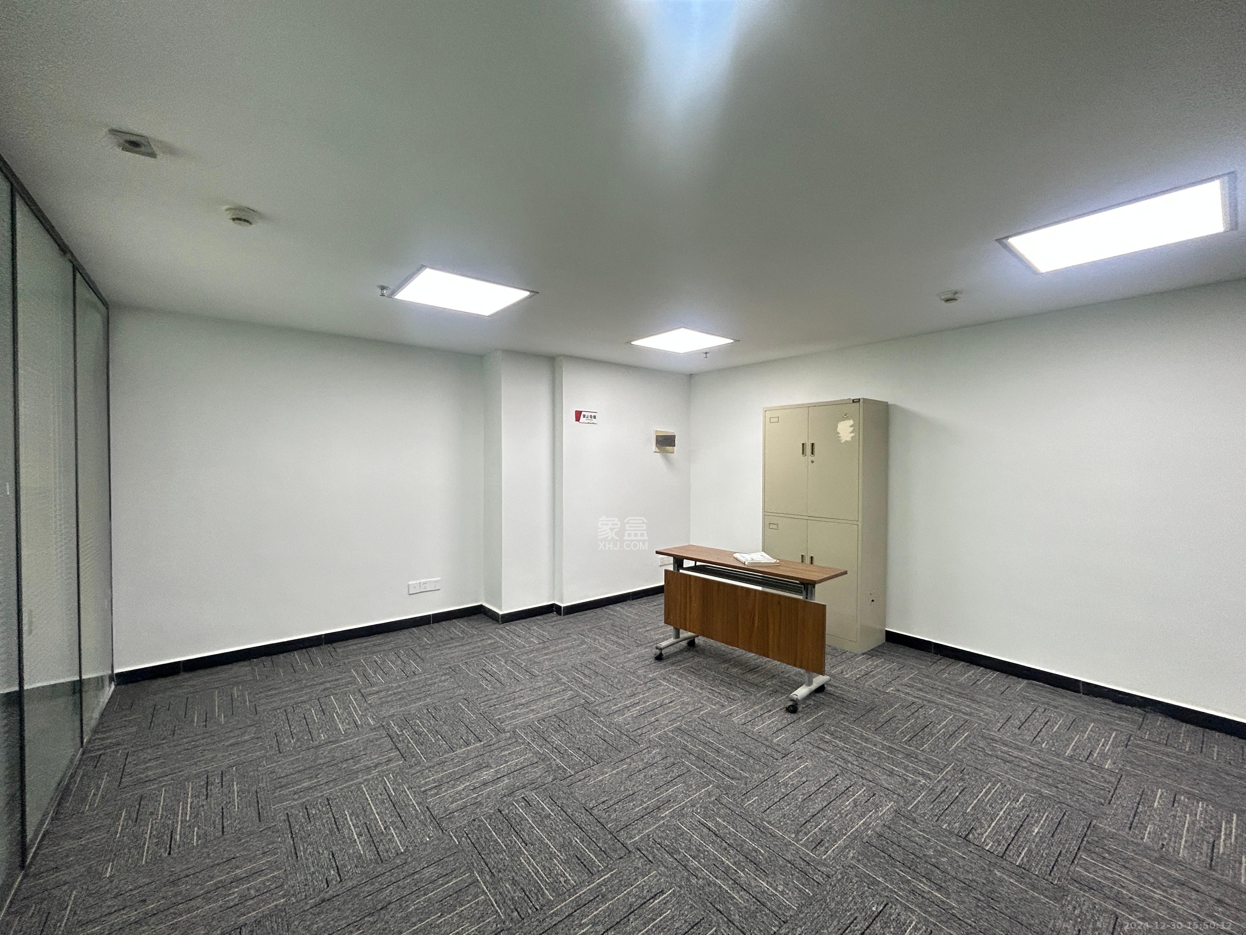 佳天国际新城  1室1厅1卫    8000.0元/月 佳天国际新城  1室1厅1卫    8000.0元/月室内图