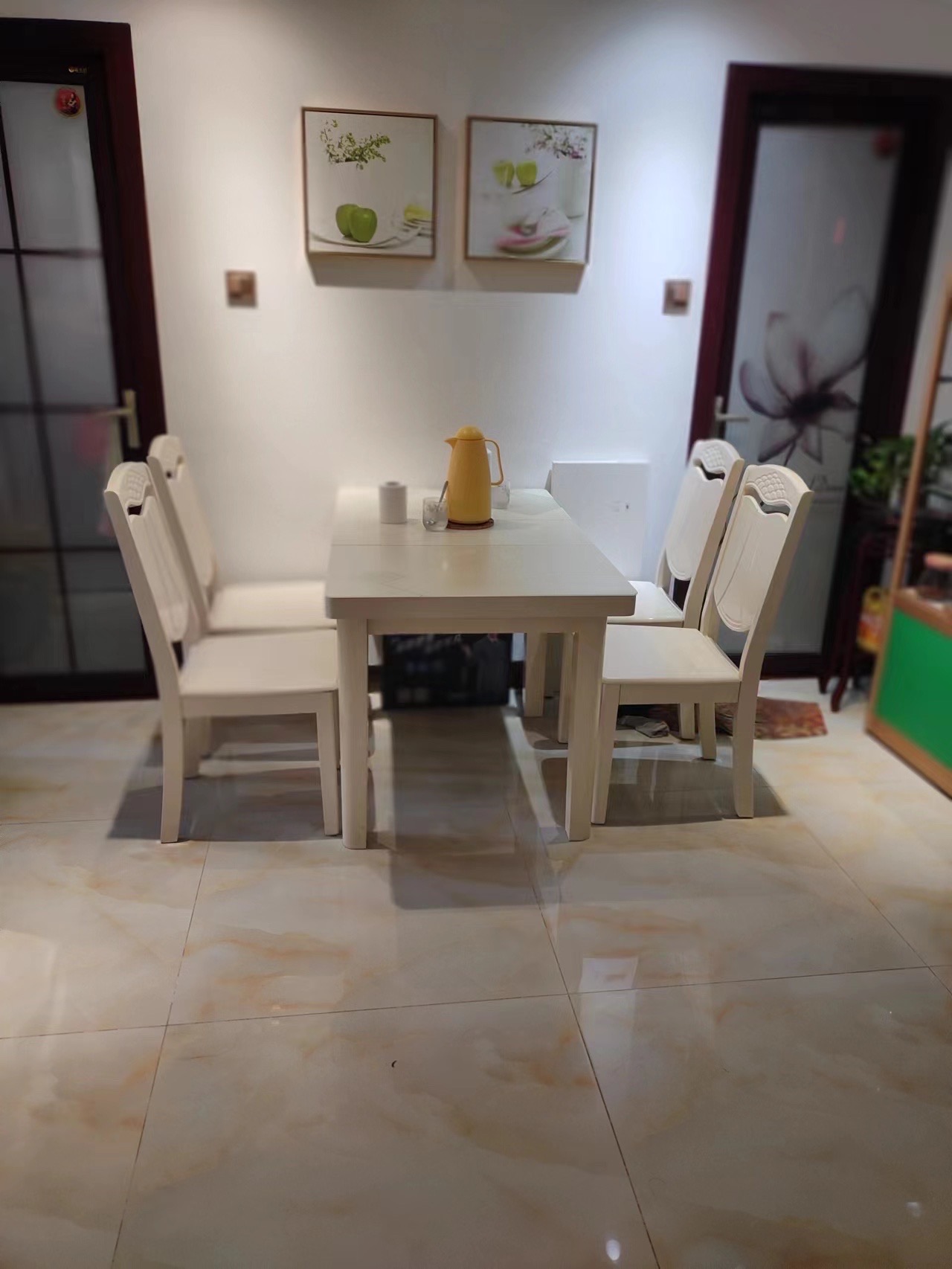 美丽华居  2室1厅1卫   2500.00元/月室内图