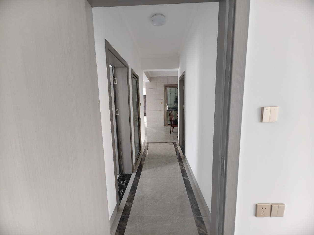 五源河公寓D区 3室2厅2卫 198.0万 五源河公寓D区 3室2厅2卫 198.0万室内图