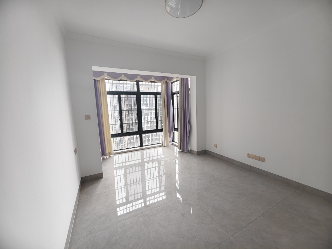 五源河公寓D区 3室2厅2卫 198.0万 五源河公寓D区 3室2厅2卫 198.0万室内图