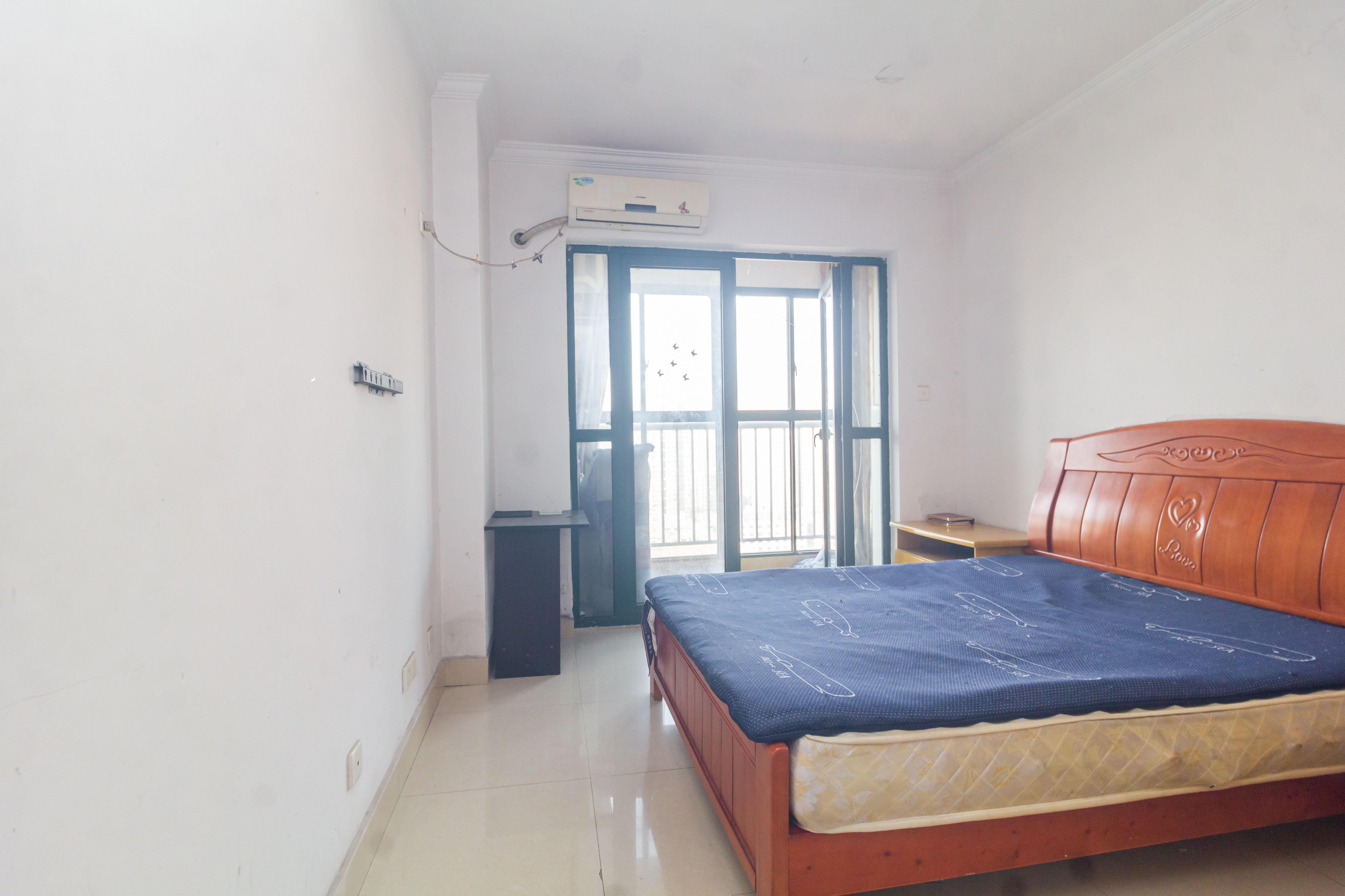 华天LOHO小镇  1室1厅1卫    26.0万 华天LOHO小镇  1室1厅1卫    26.0万卧室