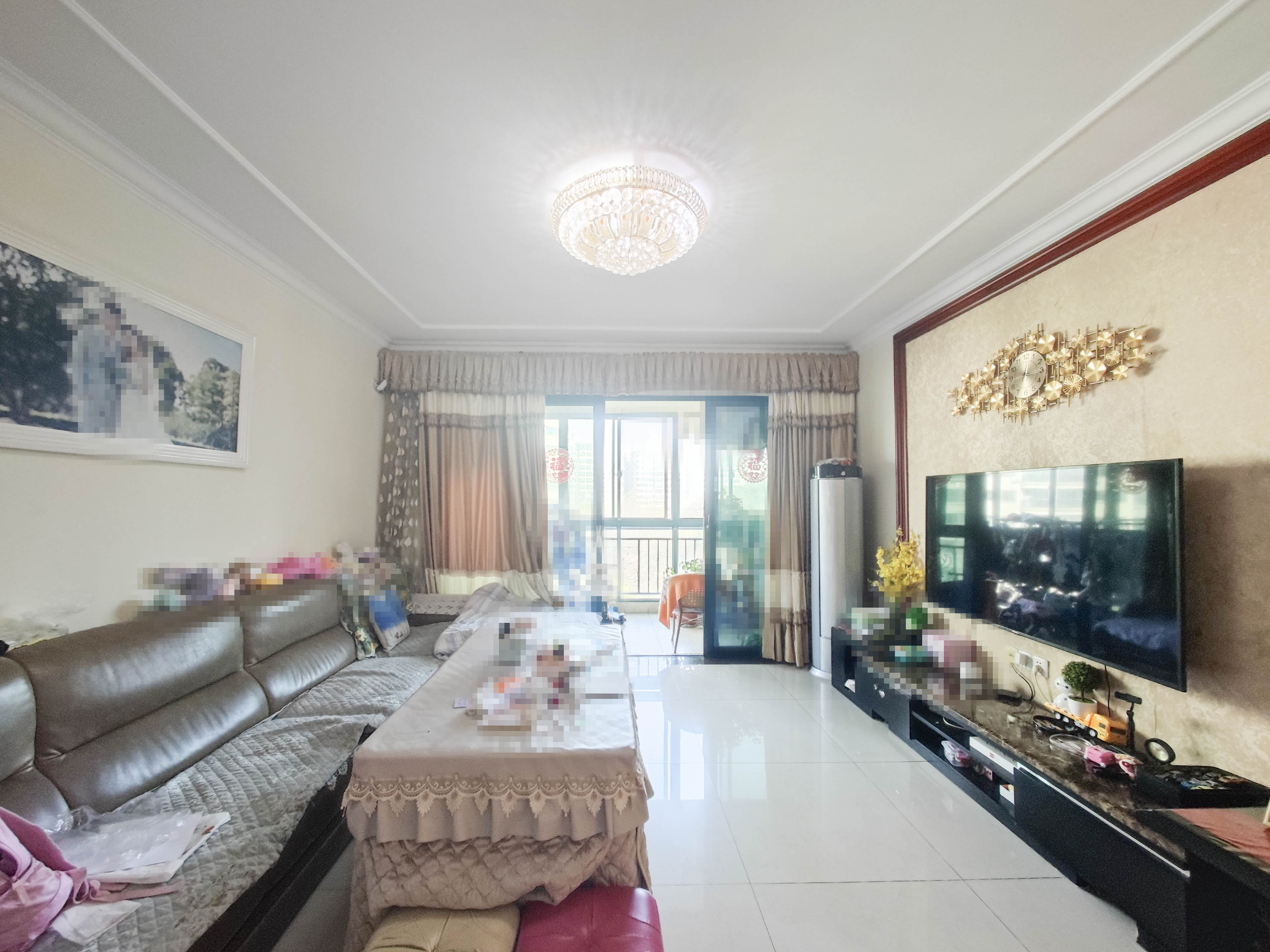 恒大城  4室2厅2卫    118.0万 恒大城  4室2厅2卫    118.0万客厅