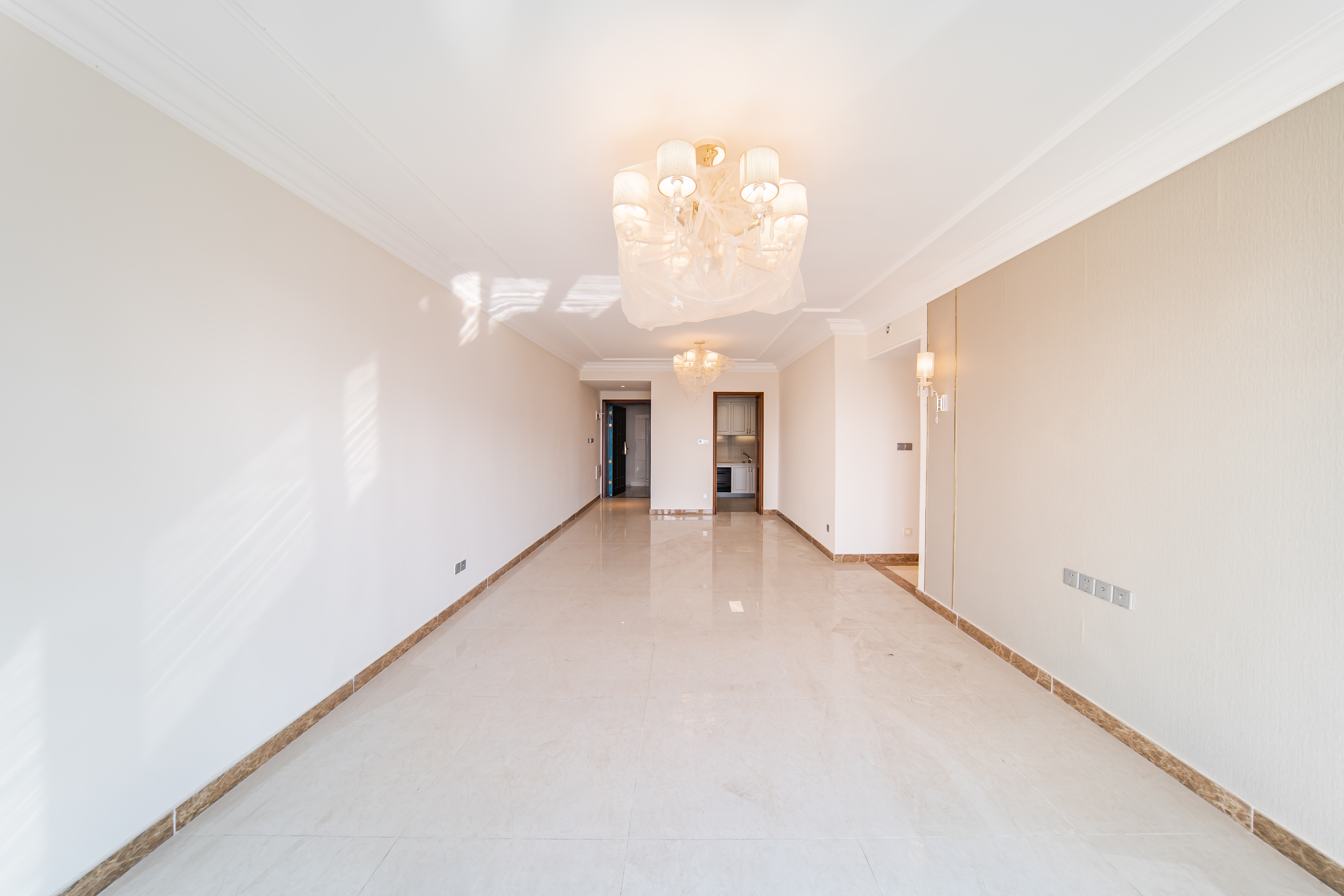 恒大文化旅游城C区 3室2厅2卫 102.0万 恒大文化旅游城C区 3室2厅2卫 102.0万客厅