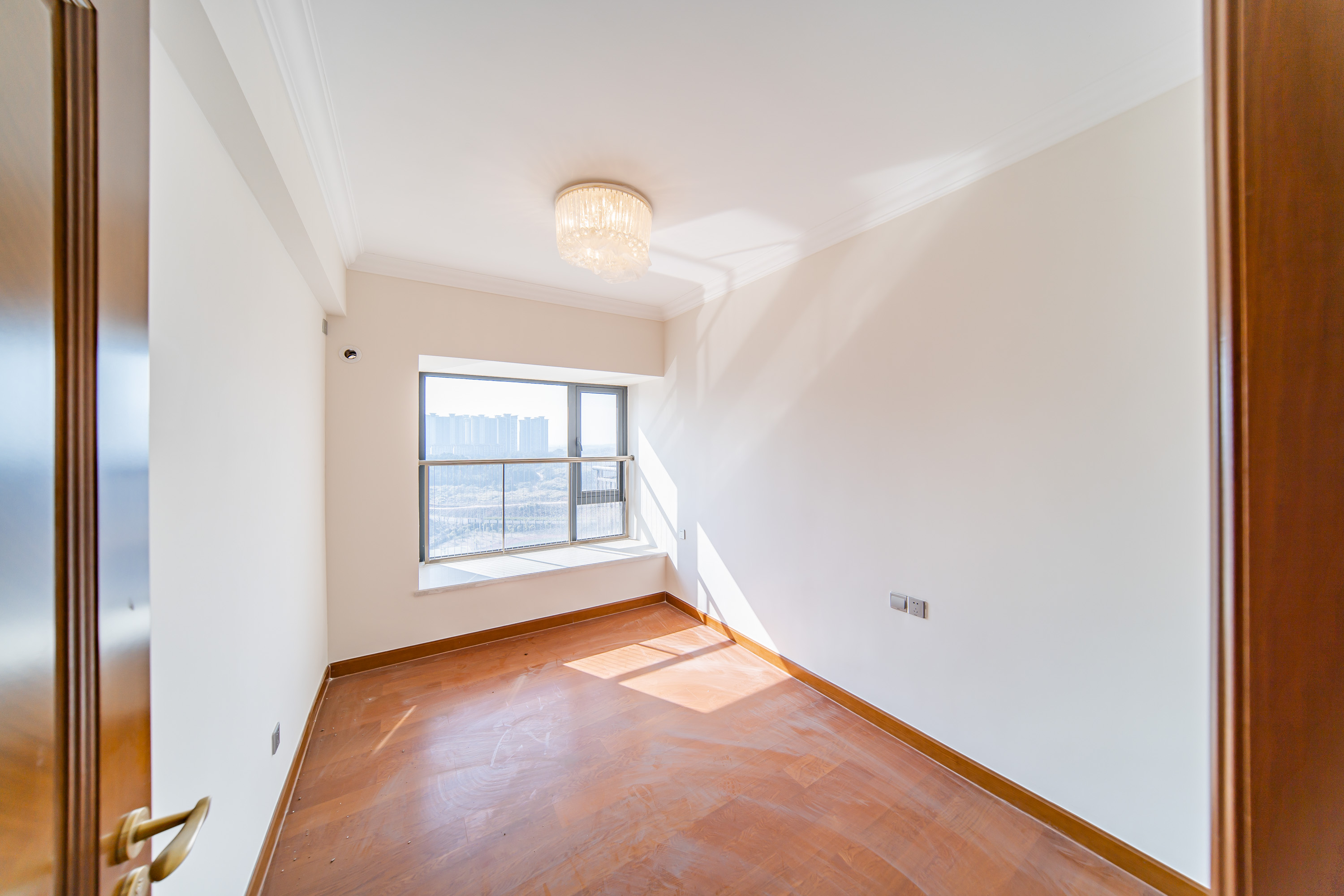 恒大文化旅游城C区 3室2厅2卫 102.0万 恒大文化旅游城C区 3室2厅2卫 102.0万卧室