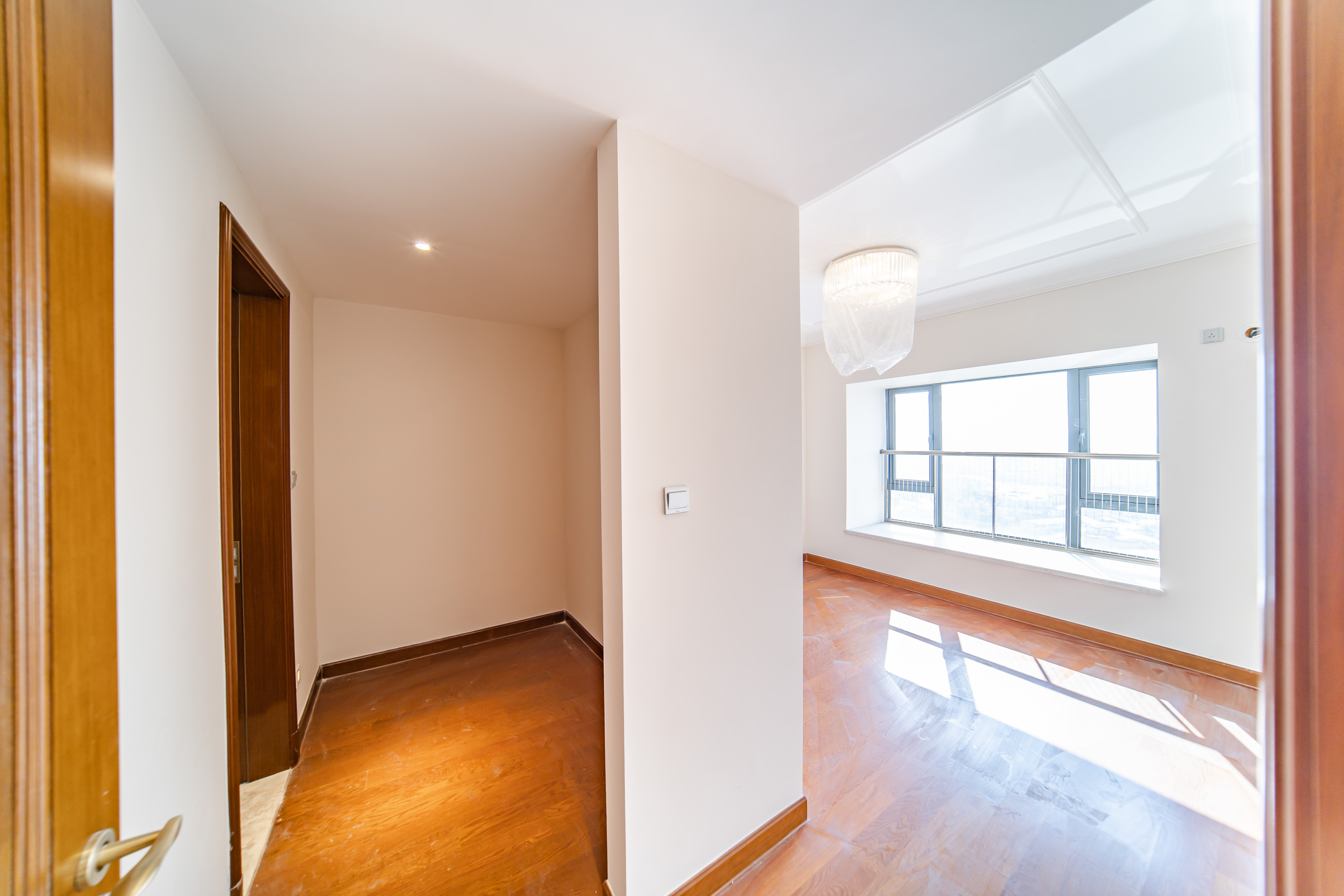 恒大文化旅游城C区 3室2厅2卫 102.0万 恒大文化旅游城C区 3室2厅2卫 102.0万卧室