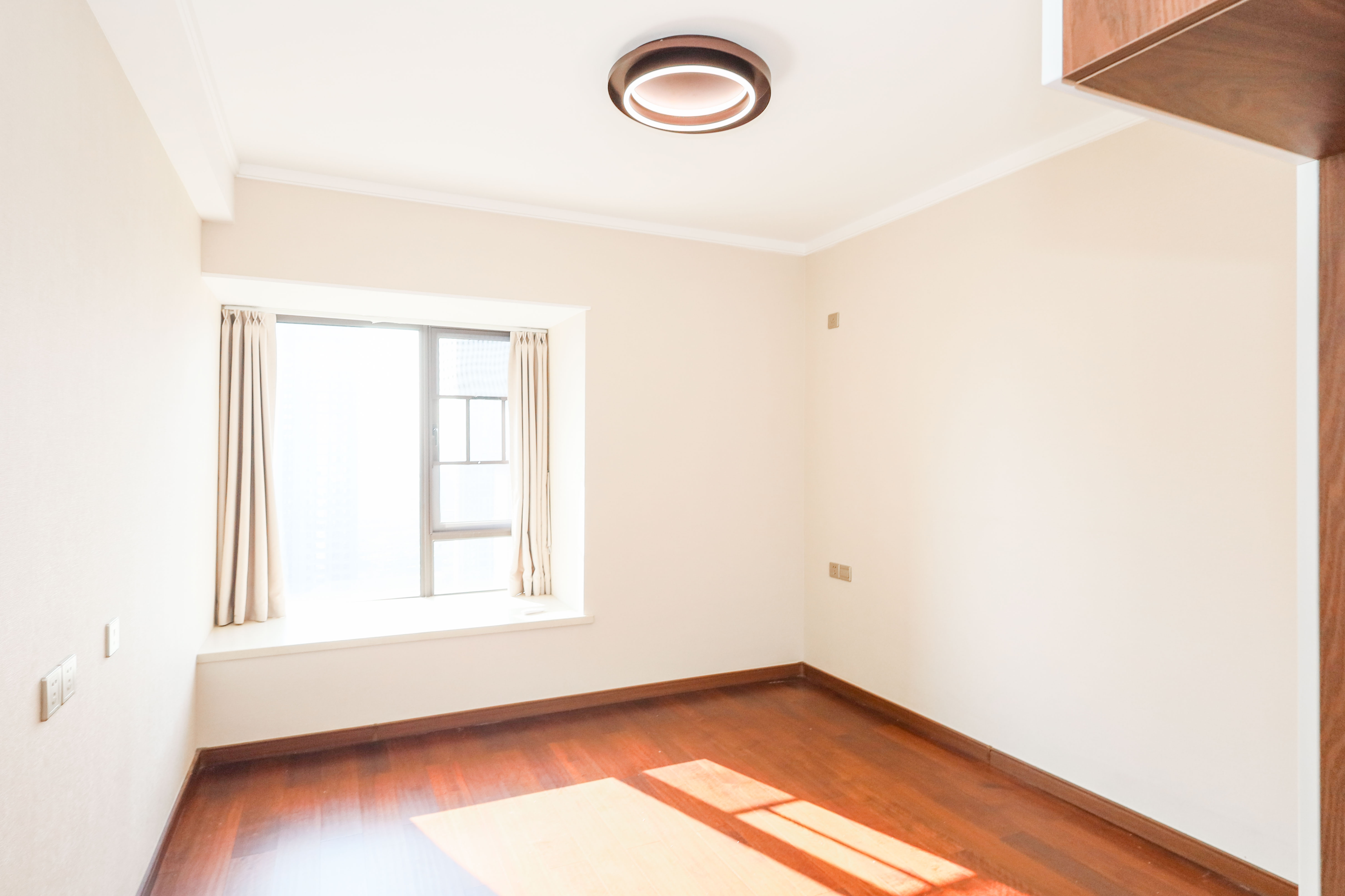 中梁云麓传奇 3室2厅1卫 105.0万 中梁云麓传奇 3室2厅1卫 105.0万卧室