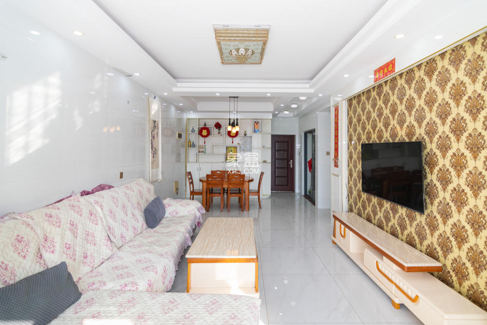 澳海澜庭  3室2厅1卫    77.0万