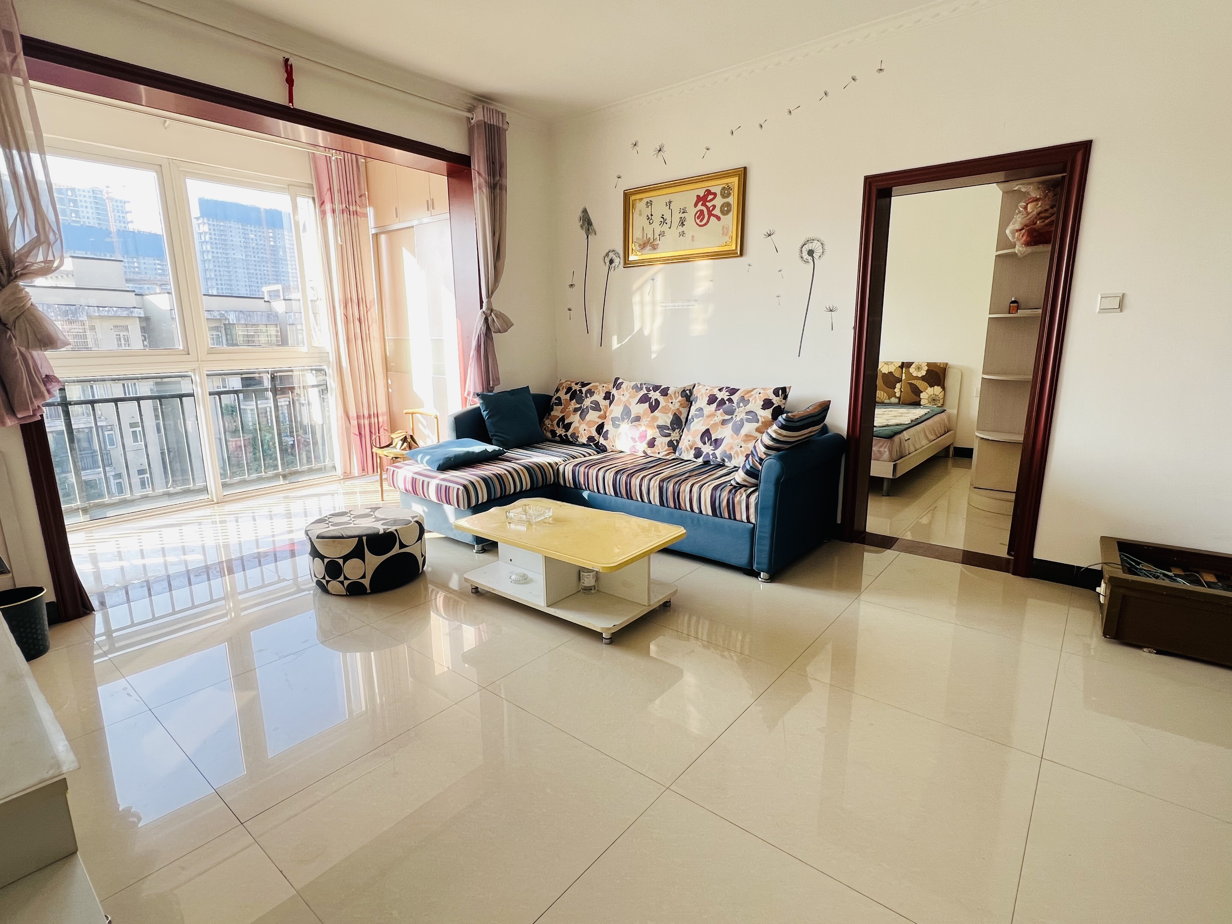 学府花园(文苑瑞景) 3室2厅1卫 1200.0元/月 学府花园(文苑瑞景) 3室2厅1卫 1200.0元/月室内图