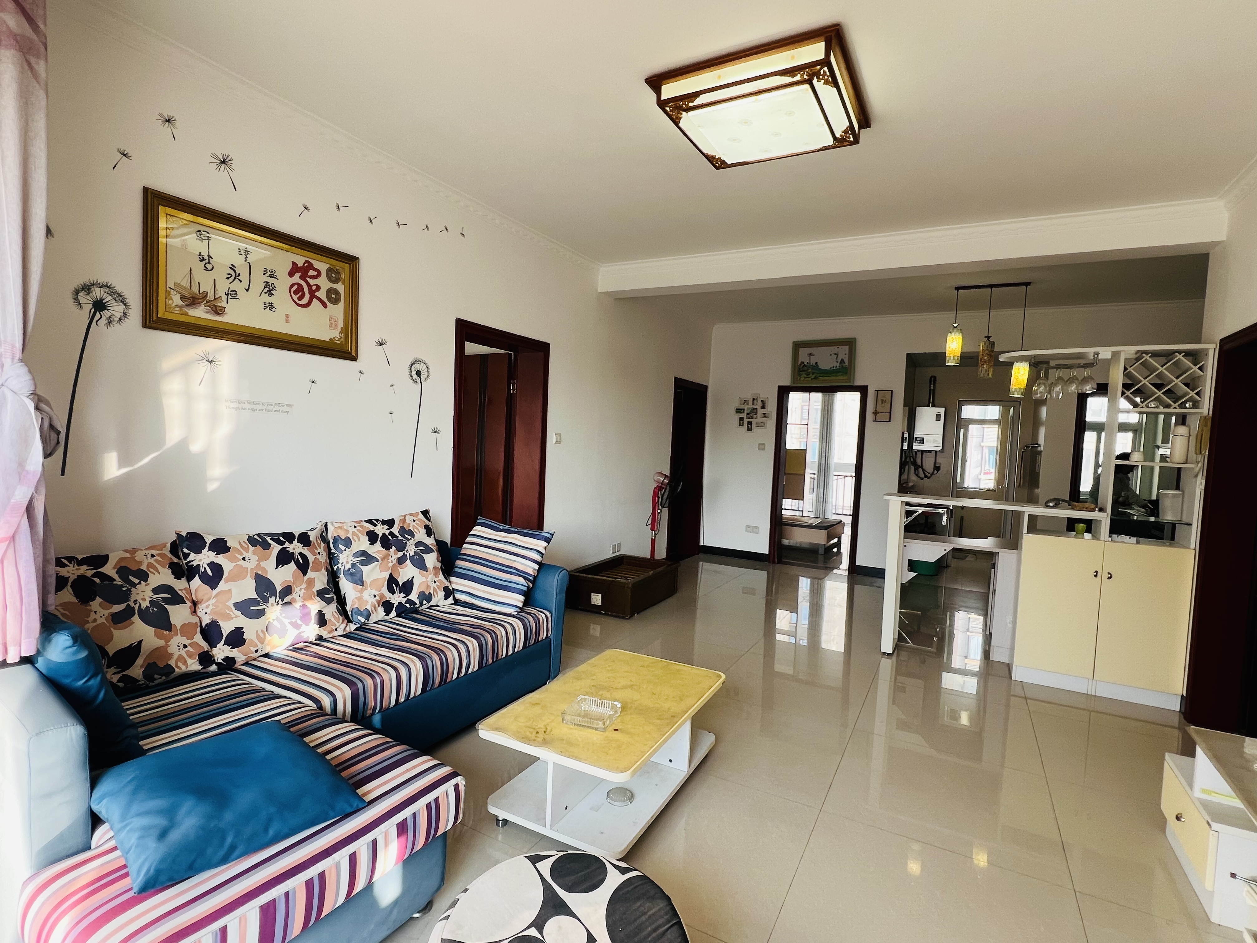 学府花园(文苑瑞景) 3室2厅1卫 1200.0元/月 学府花园(文苑瑞景) 3室2厅1卫 1200.0元/月室内图