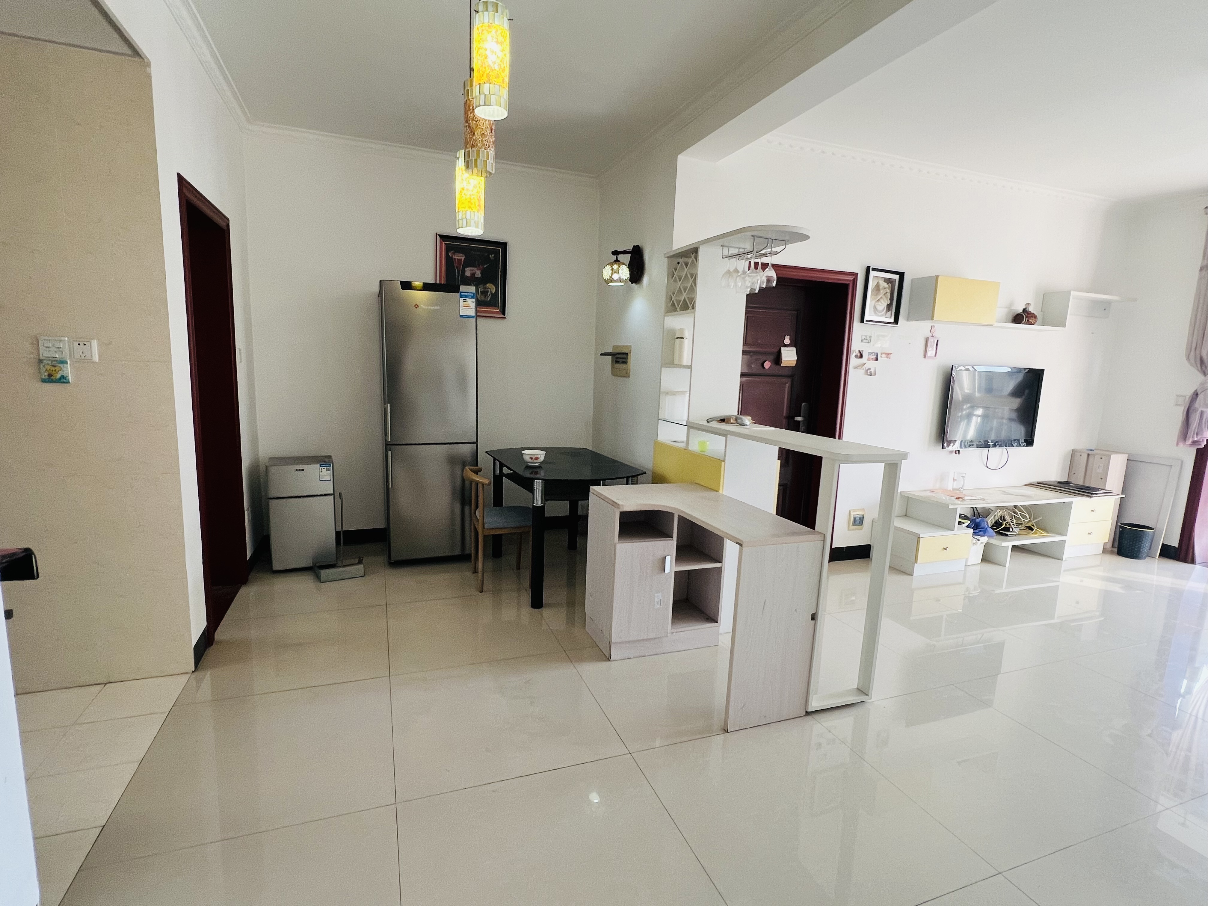 学府花园(文苑瑞景) 3室2厅1卫 1200.0元/月 学府花园(文苑瑞景) 3室2厅1卫 1200.0元/月室内图