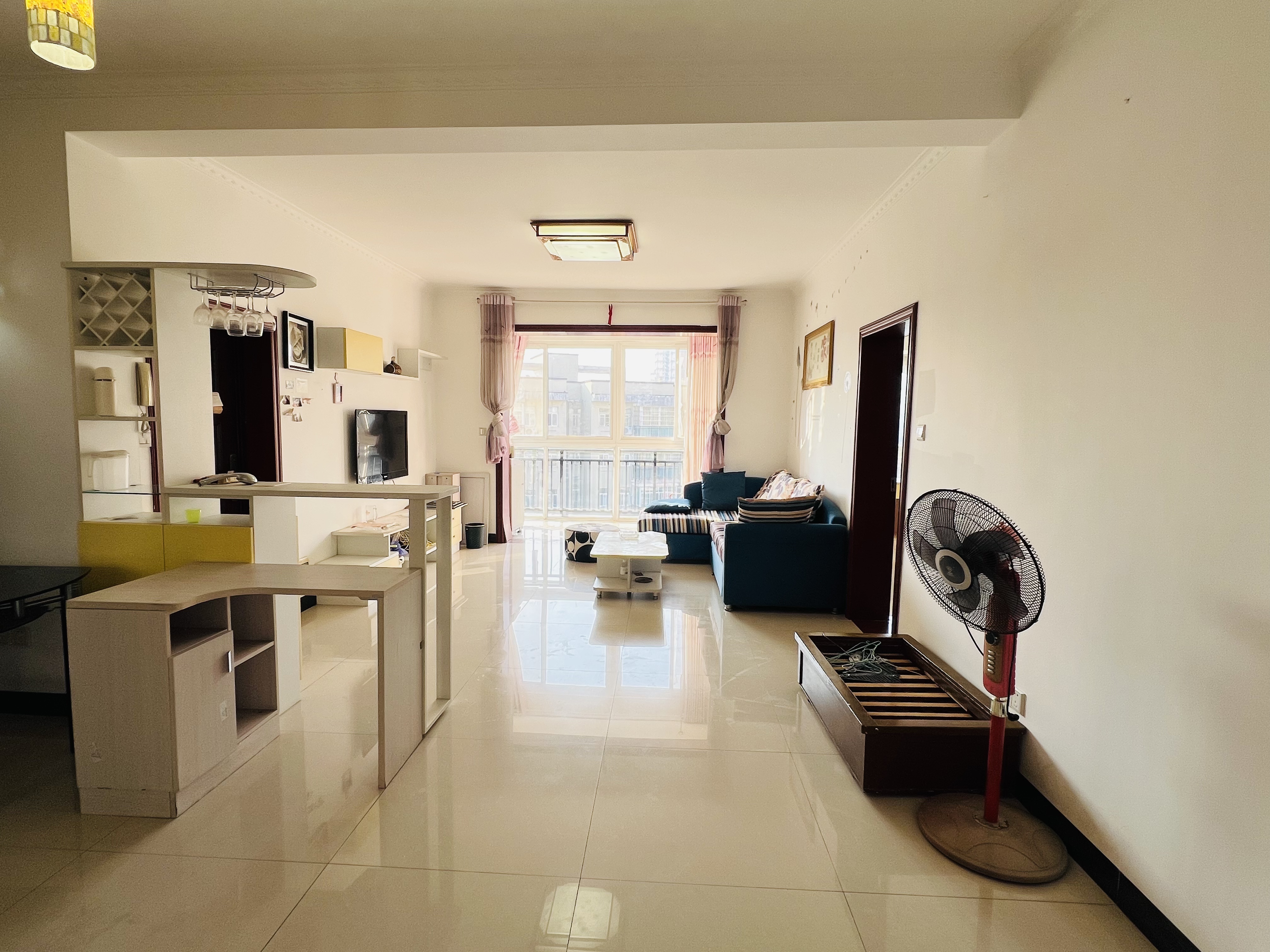 学府花园(文苑瑞景) 3室2厅1卫 1200.0元/月 学府花园(文苑瑞景) 3室2厅1卫 1200.0元/月室内图