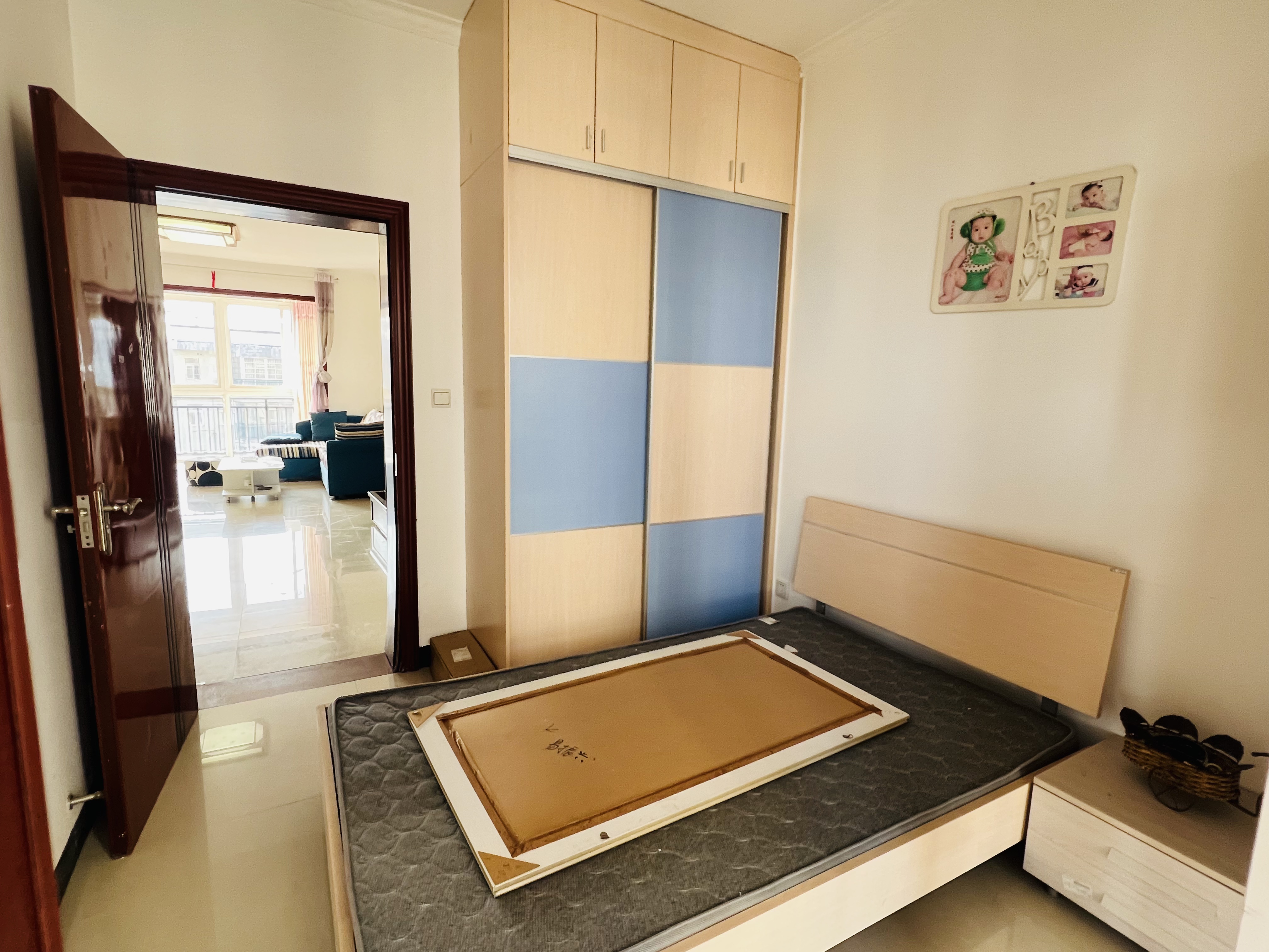 学府花园(文苑瑞景) 3室2厅1卫 1200.0元/月 学府花园(文苑瑞景) 3室2厅1卫 1200.0元/月室内图