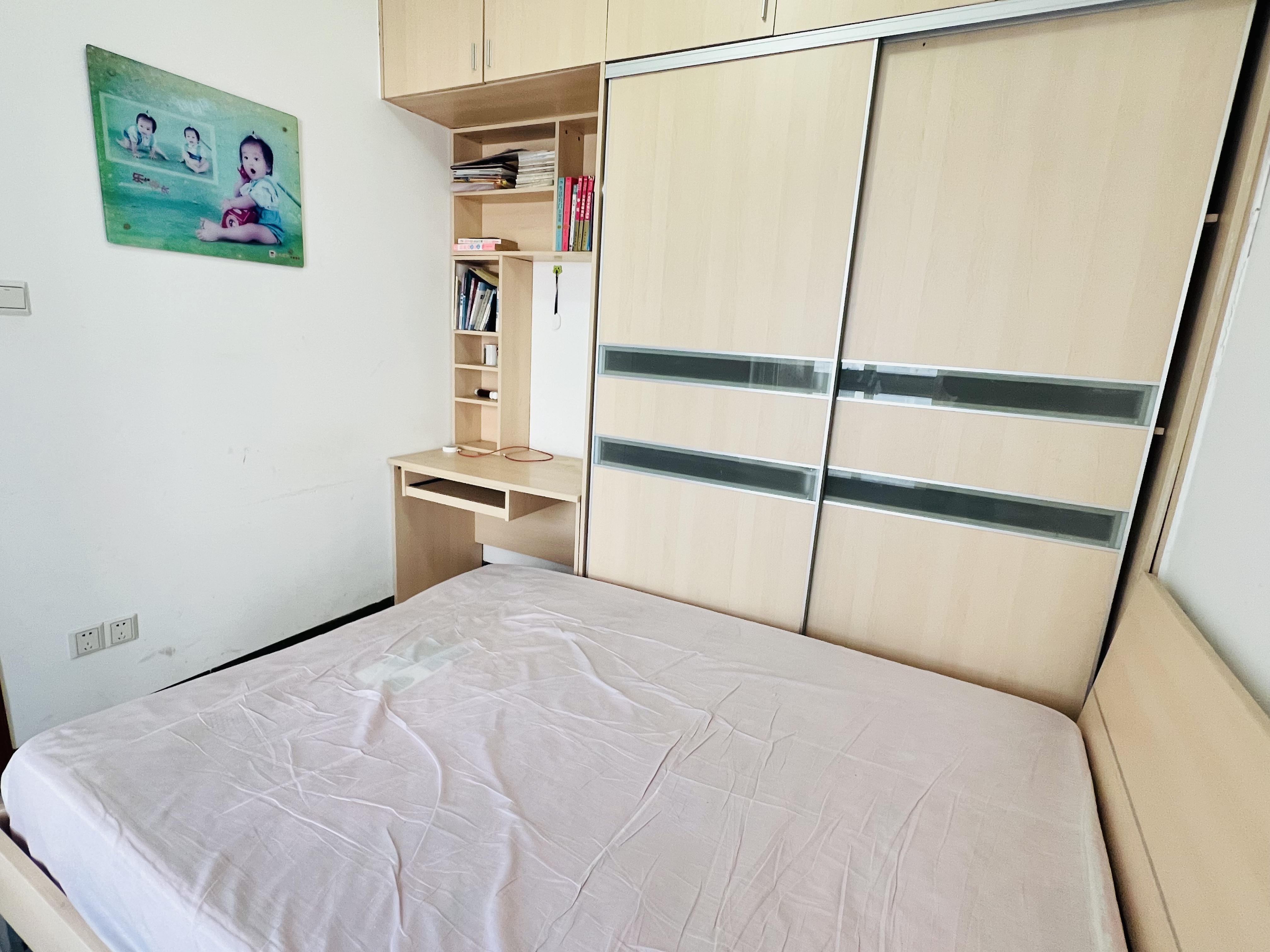 学府花园(文苑瑞景) 3室2厅1卫 1200.0元/月 学府花园(文苑瑞景) 3室2厅1卫 1200.0元/月室内图