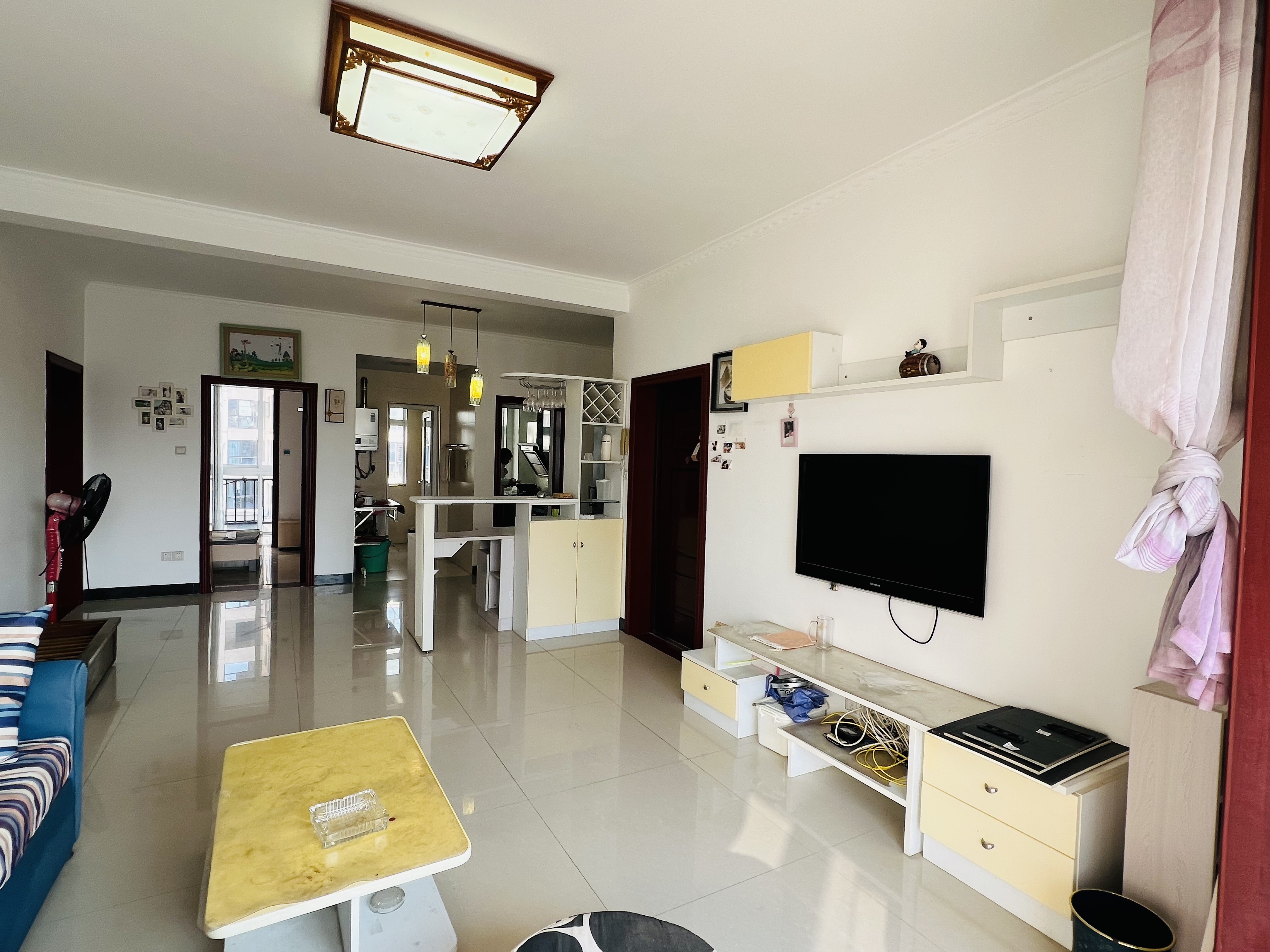 学府花园(文苑瑞景) 3室2厅1卫 1200.0元/月 学府花园(文苑瑞景) 3室2厅1卫 1200.0元/月室内图