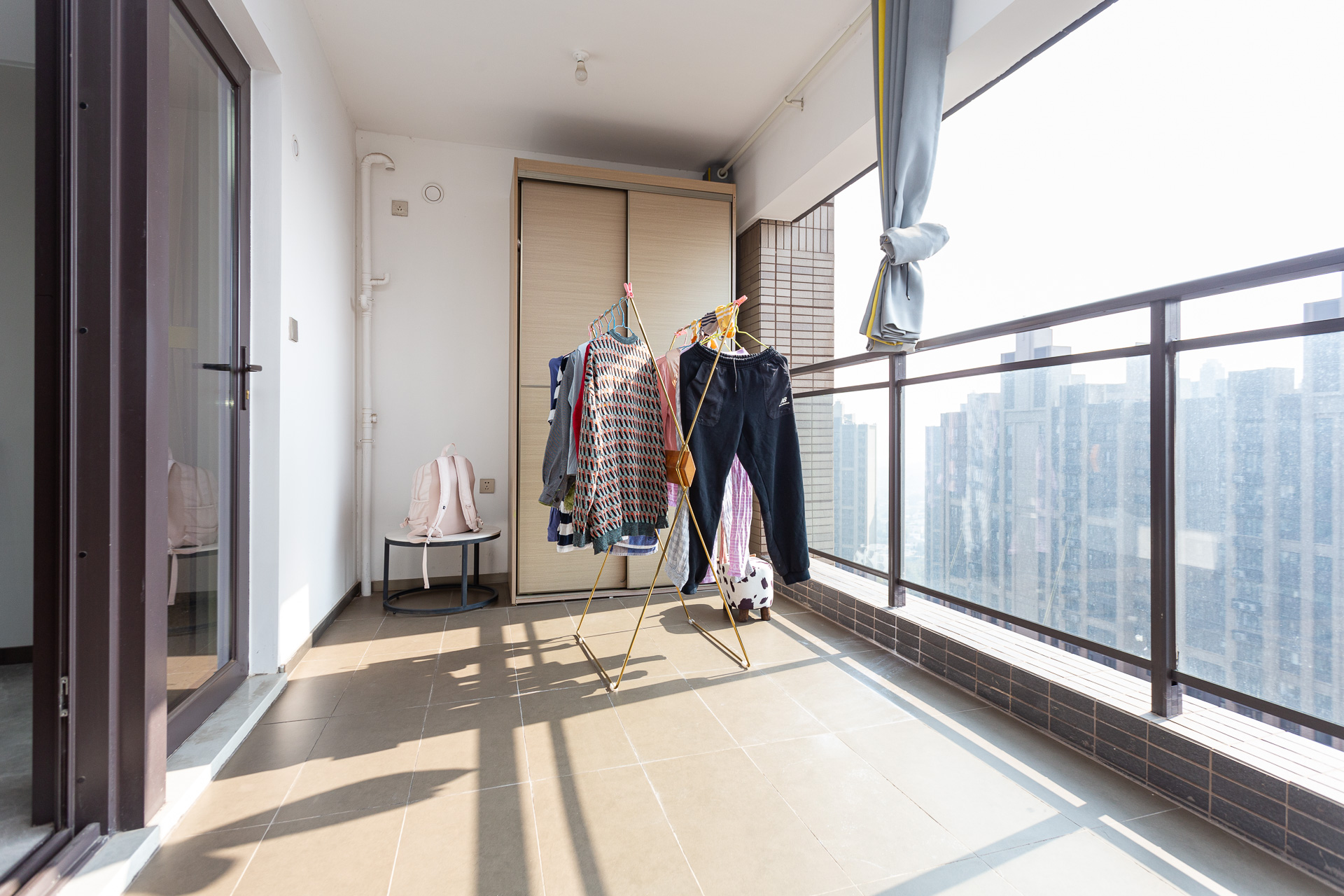 时代倾城四期  2室2厅1卫   73.00万阳台