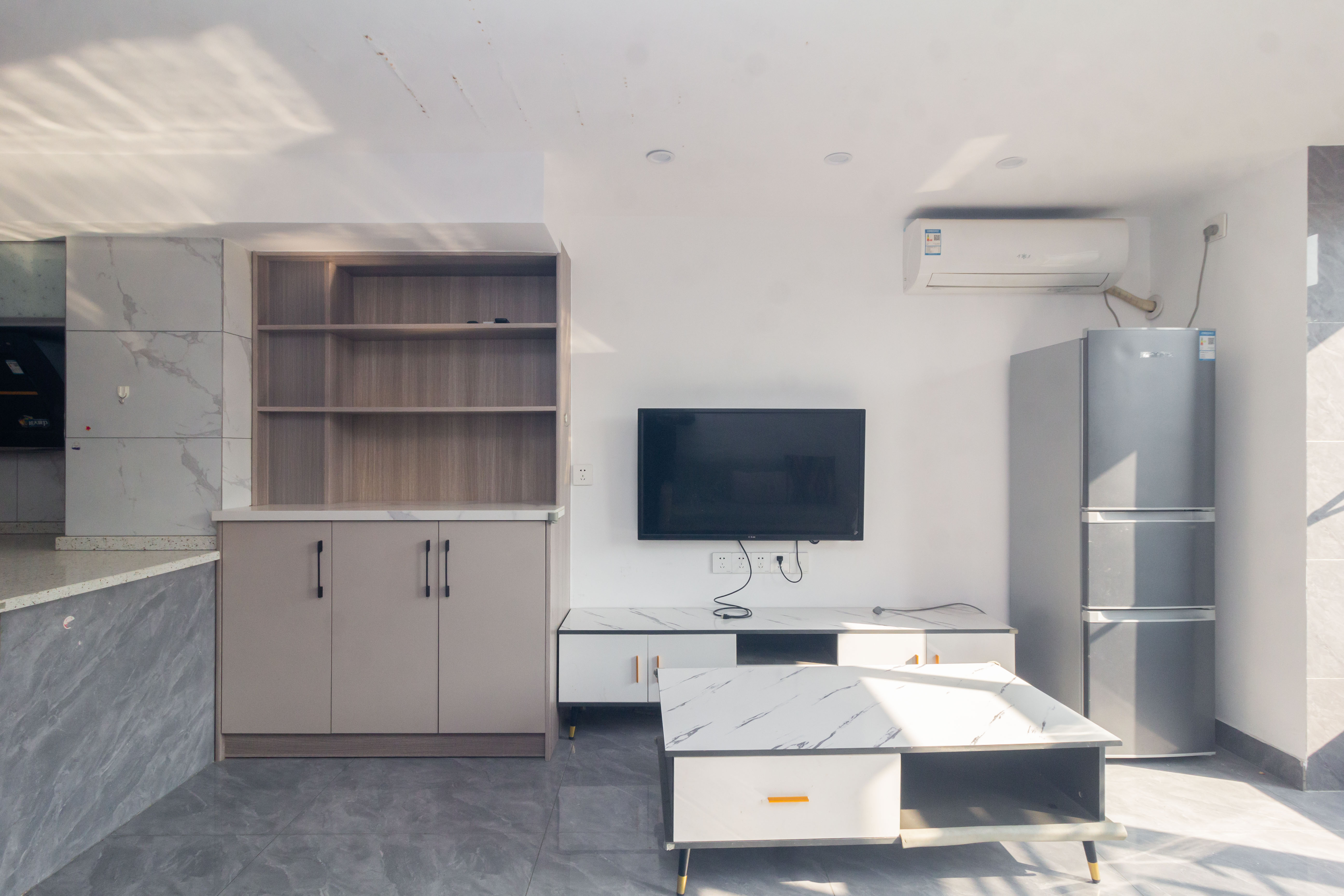 碧桂园星荟  2室1厅1卫    29.9万 碧桂园星荟  2室1厅1卫    29.9万客厅