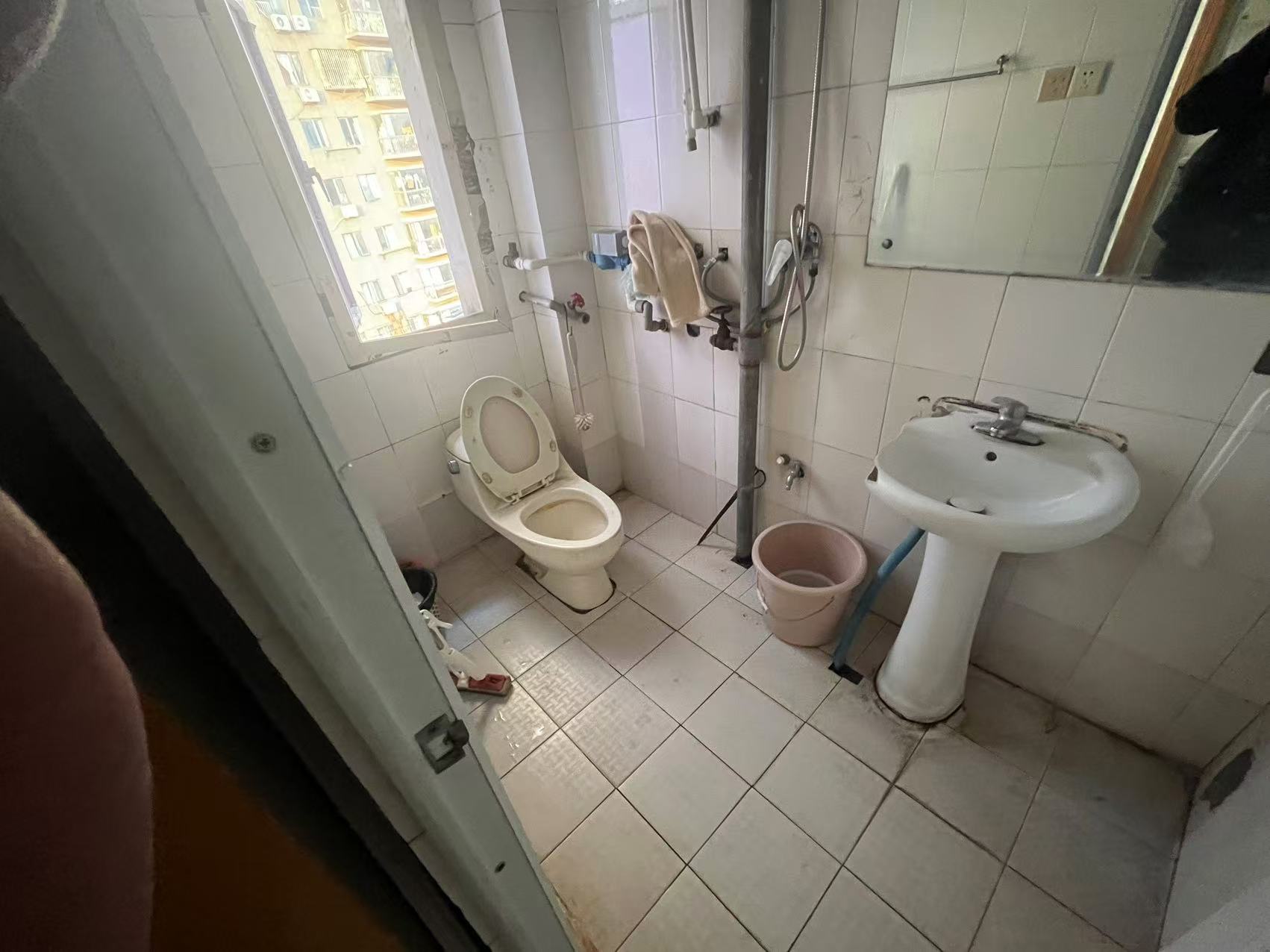 长沙师范教职工宿舍 3室1厅1卫 2000.0元/月 长沙师范教职工宿舍 3室1厅1卫 2000.0元/月室内图