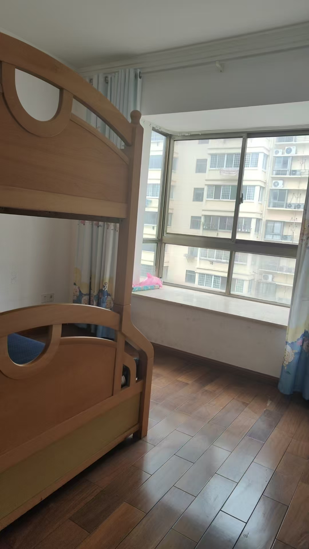 中电怡和苑 3室2厅2卫 1800.0元/月 中电怡和苑 3室2厅2卫 1800.0元/月室内图