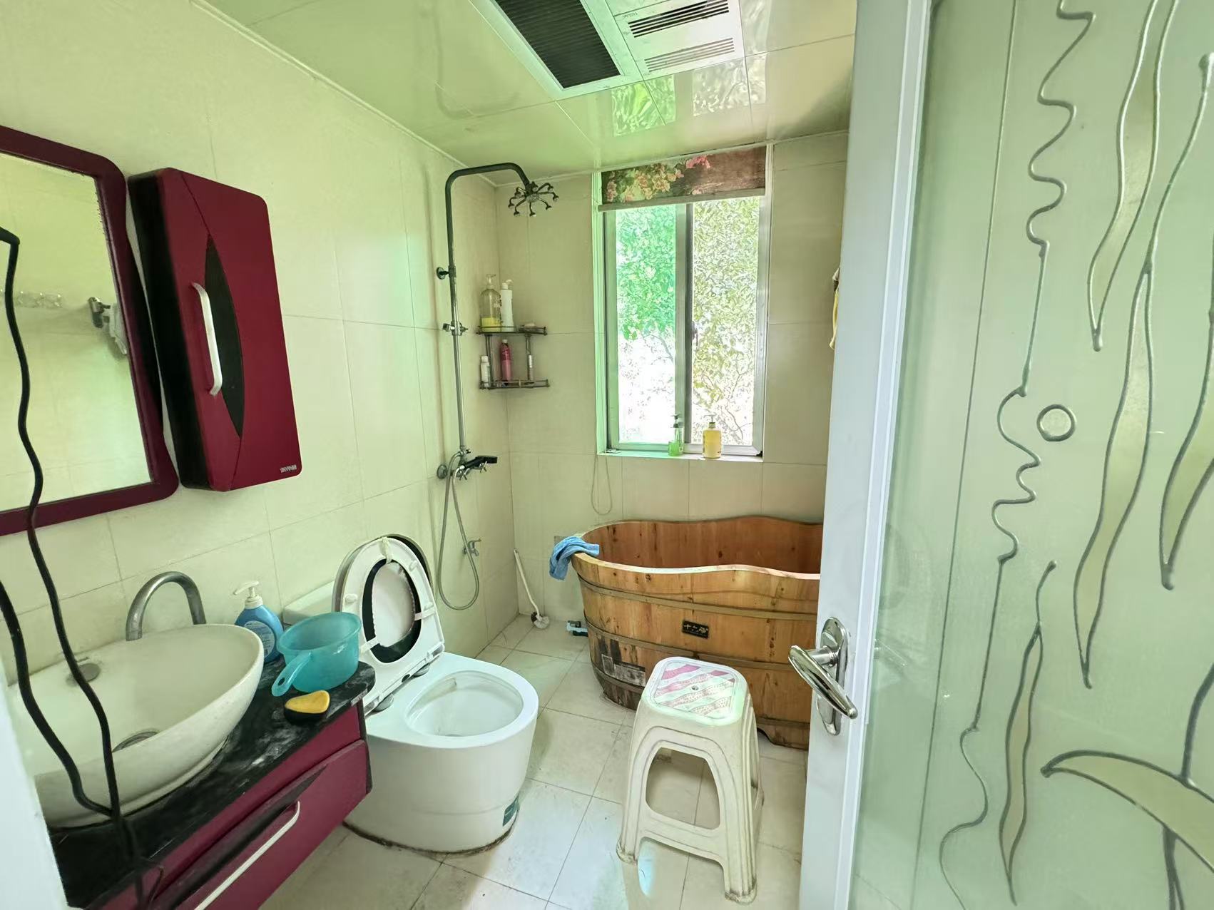 四季花园  4室2厅2卫    69.8万 四季花园  4室2厅2卫    69.8万室内图