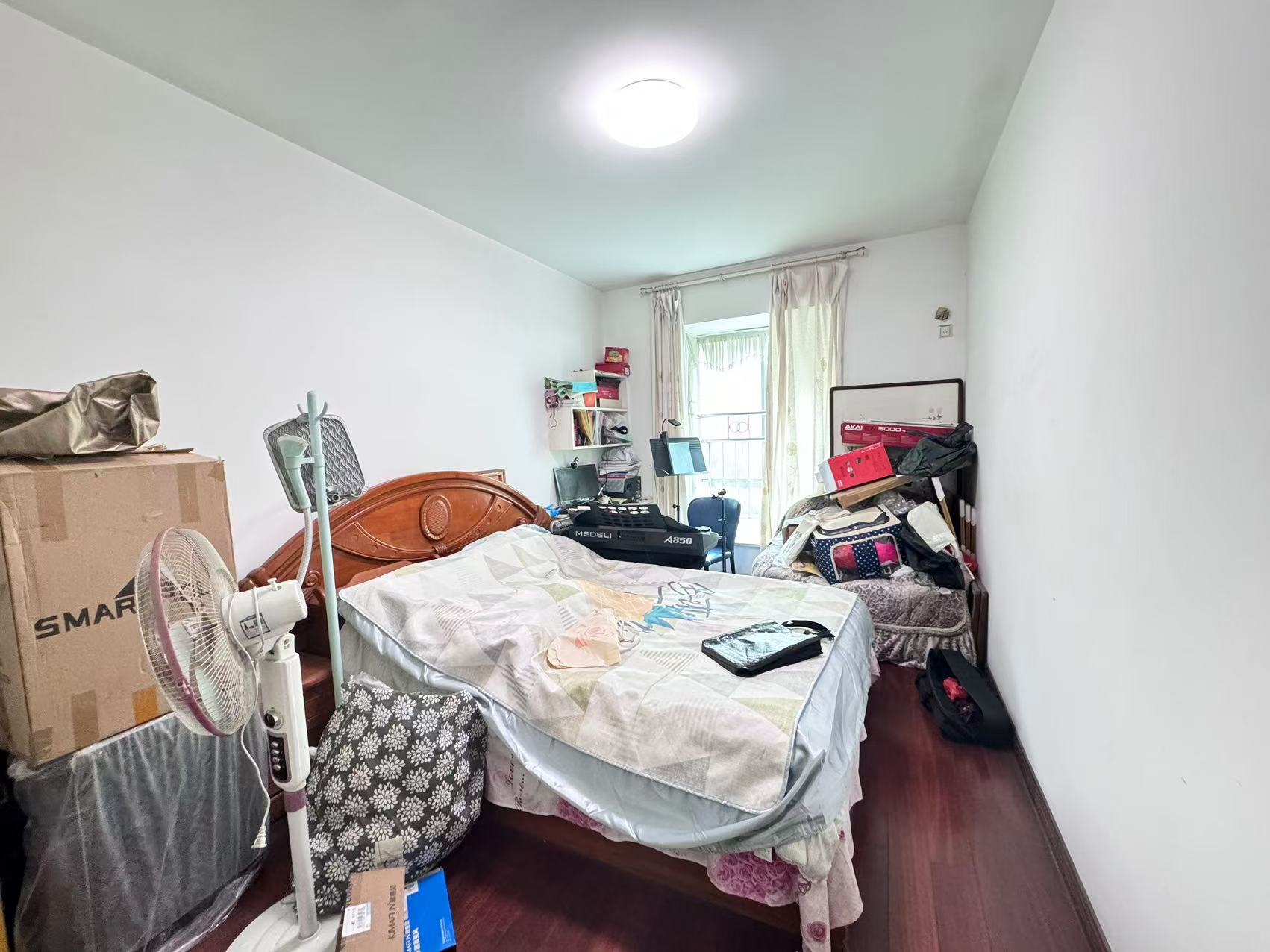 四季花园  4室2厅2卫    69.8万 四季花园  4室2厅2卫    69.8万室内图