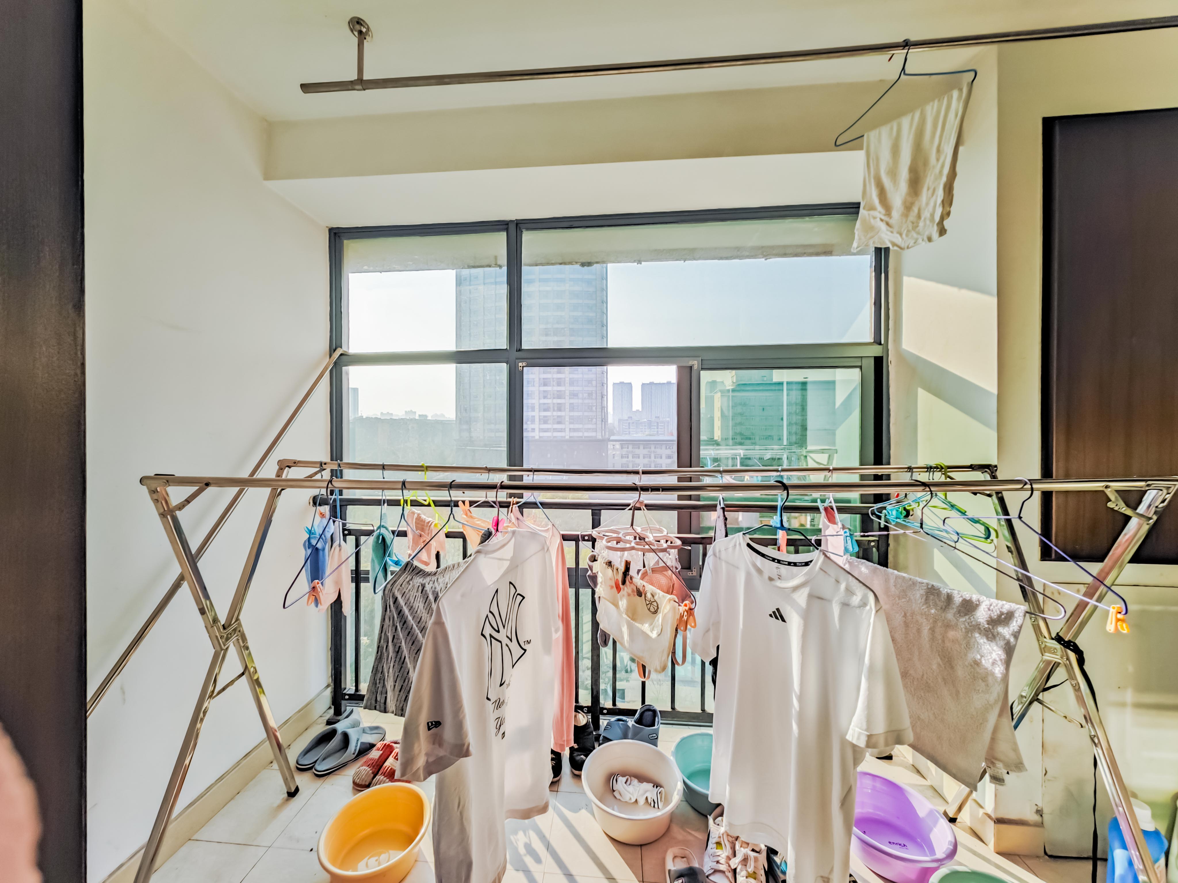 香雨一品  1室1厅1卫   72.00万阳台