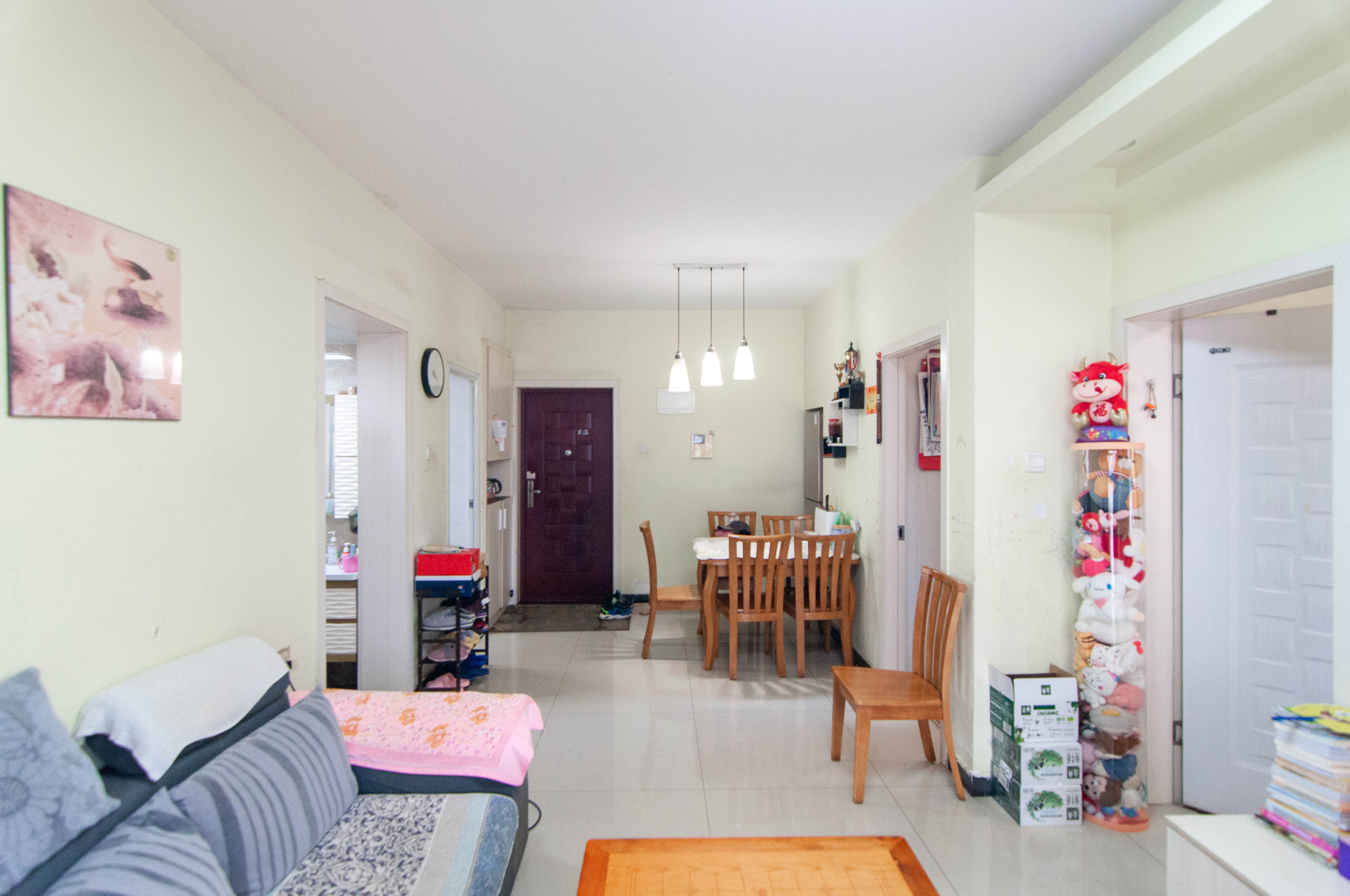 高鑫麓城 3室2厅1卫 88.0万 高鑫麓城 3室2厅1卫 88.0万客厅