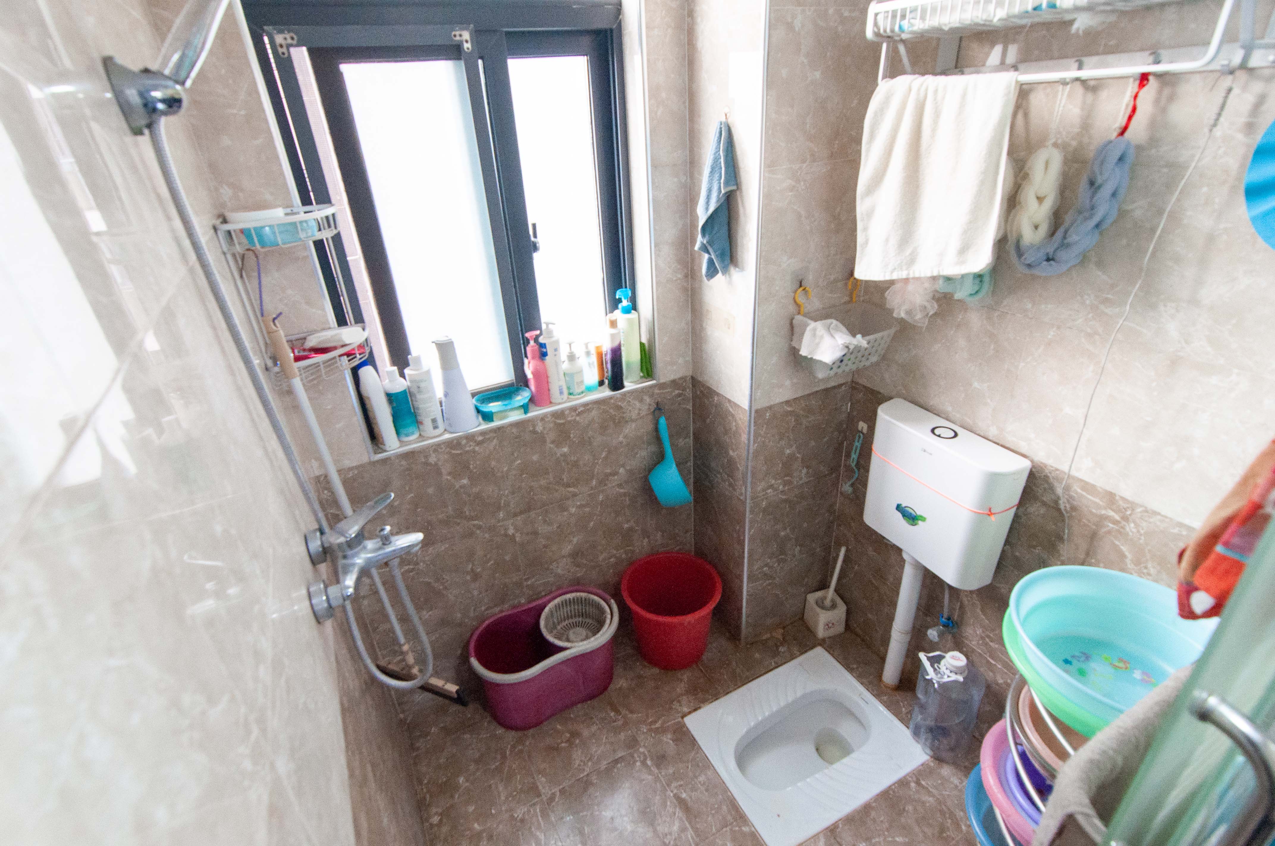 高鑫麓城 3室2厅1卫 88.0万 高鑫麓城 3室2厅1卫 88.0万卫生间