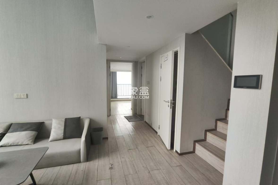 华远华时代 4室2厅2卫 5500.0元/月 华远华时代 4室2厅2卫 5500.0元/月室内图