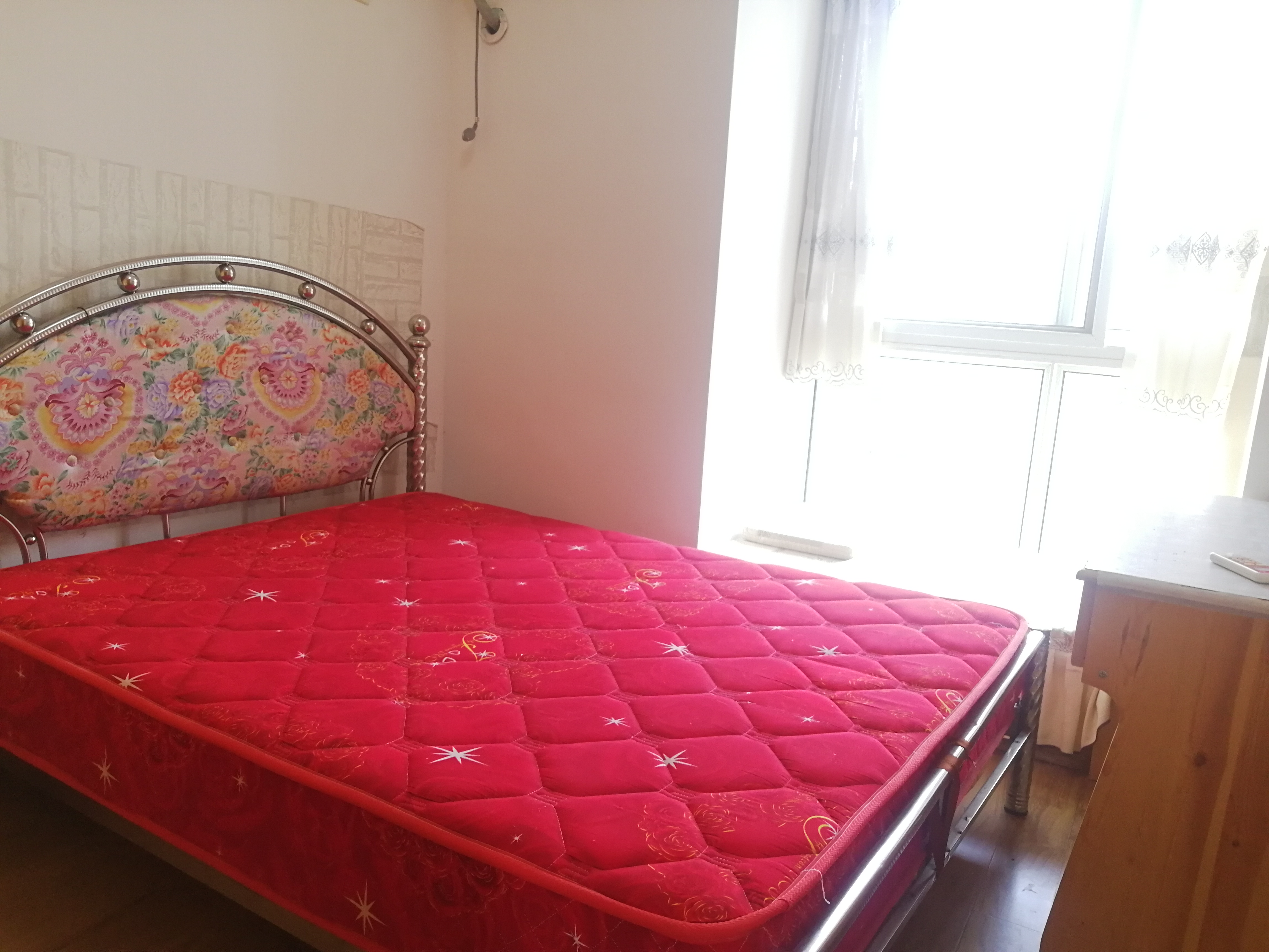 山水湾 2室2厅1卫 2000.0元/月 山水湾 2室2厅1卫 2000.0元/月室内图