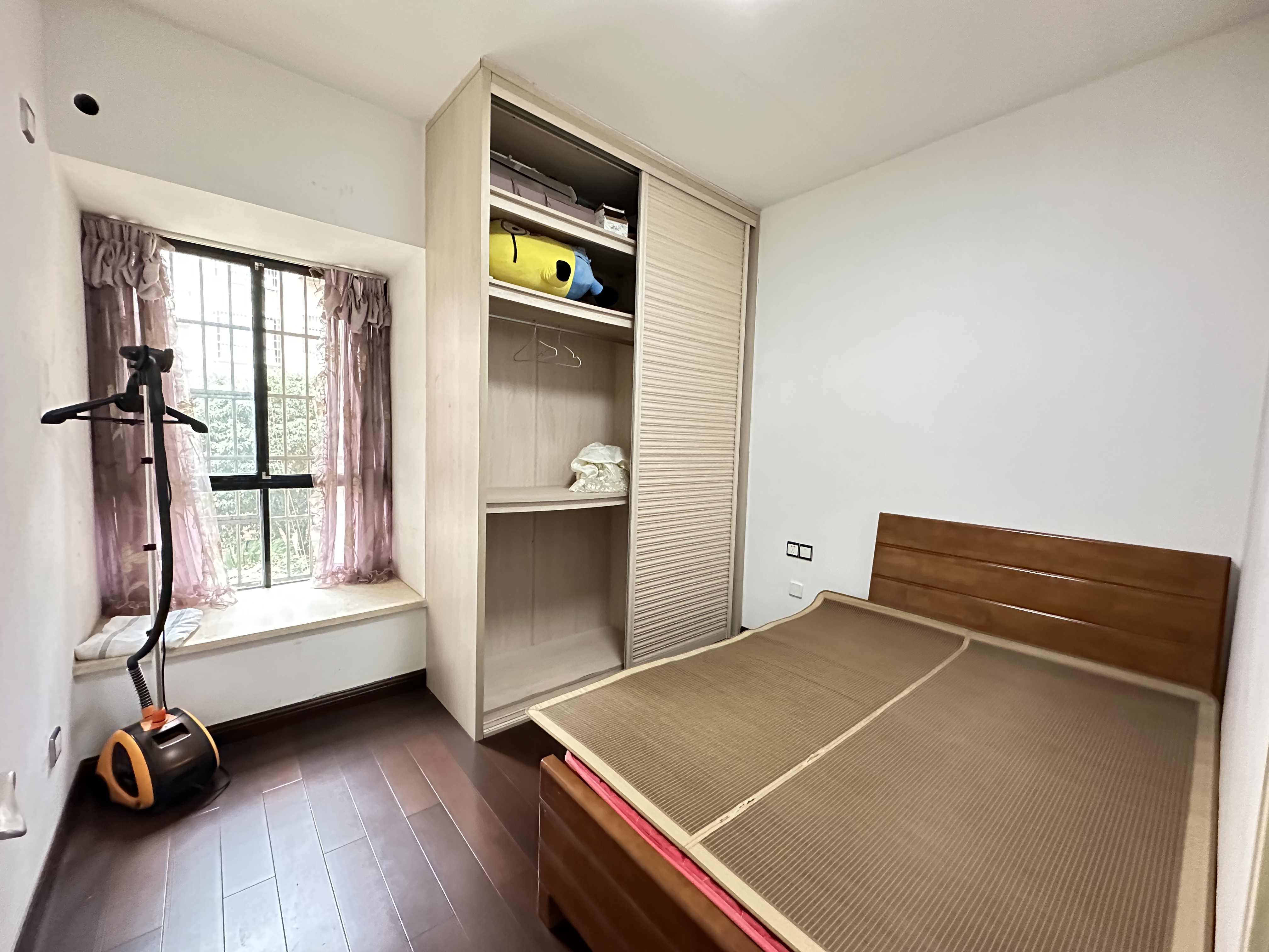上水西郡  5室2厅3卫   1500.00元/月室内图