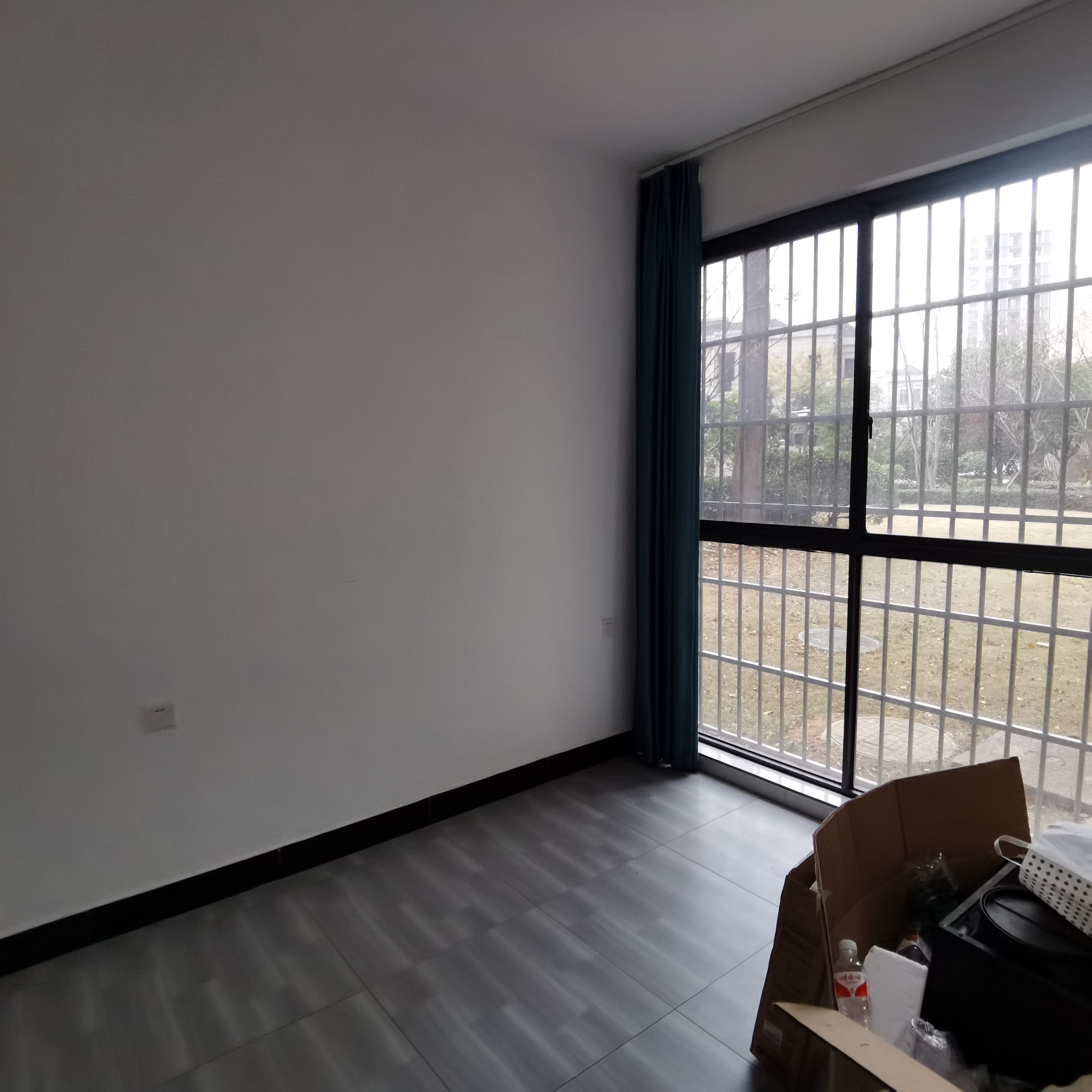 卢浮原著  3室2厅1卫    1700.0元/月 卢浮原著  3室2厅1卫    1700.0元/月室内图