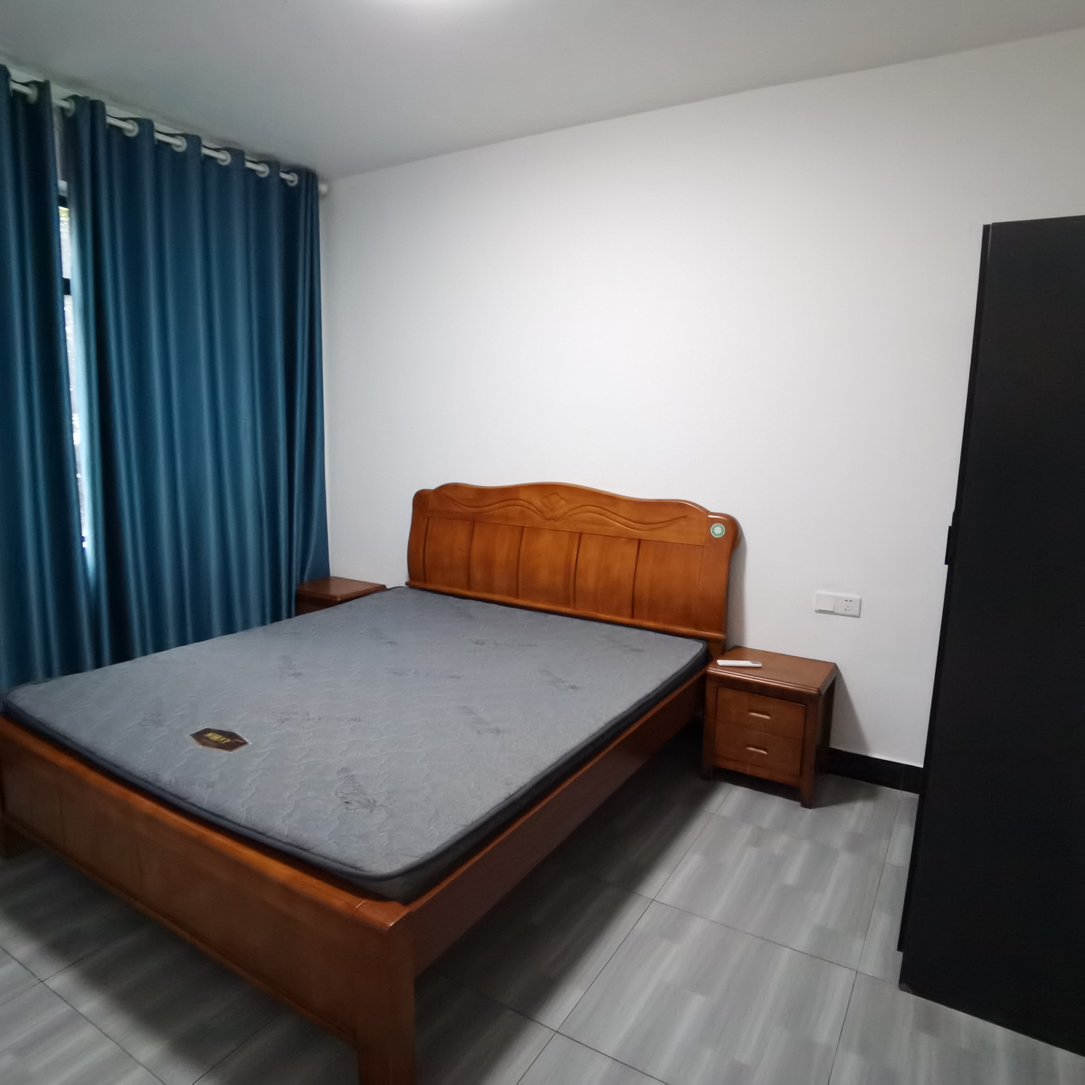 卢浮原著  3室2厅1卫    1700.0元/月 卢浮原著  3室2厅1卫    1700.0元/月室内图