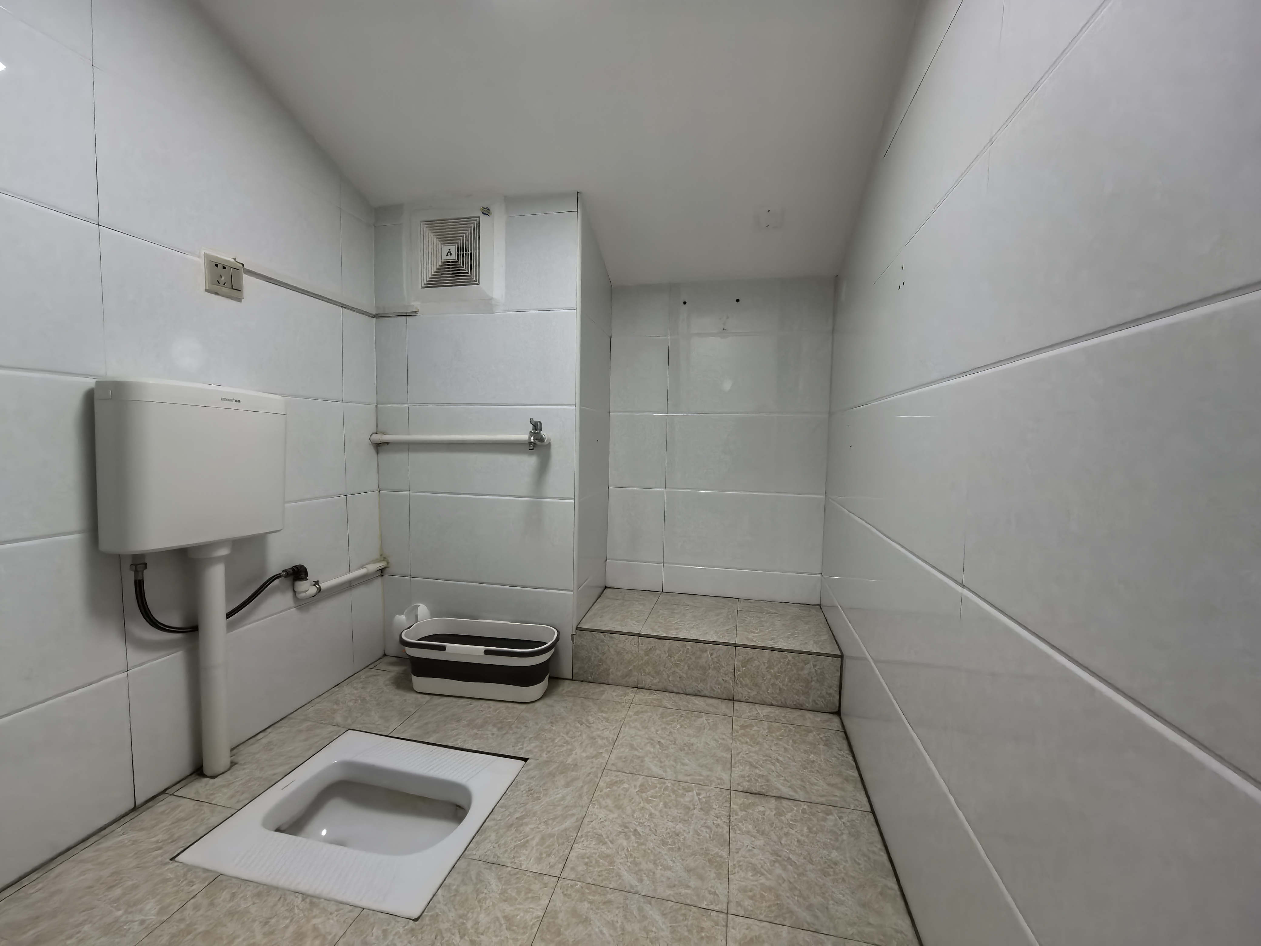 金水湾 4室2厅2卫 56.8万 金水湾 4室2厅2卫 56.8万室内图