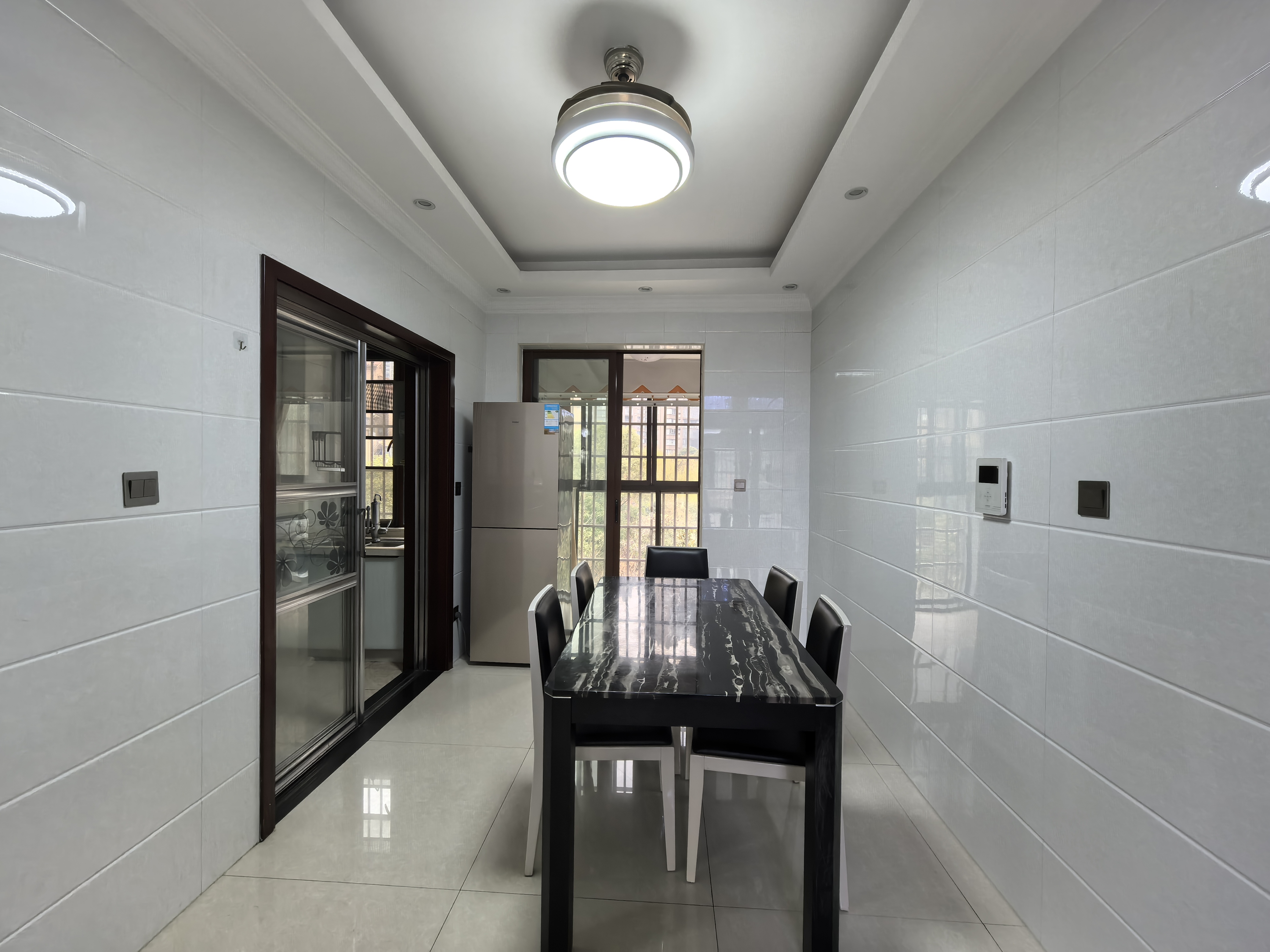 金水湾 4室2厅2卫 56.8万 金水湾 4室2厅2卫 56.8万室内图