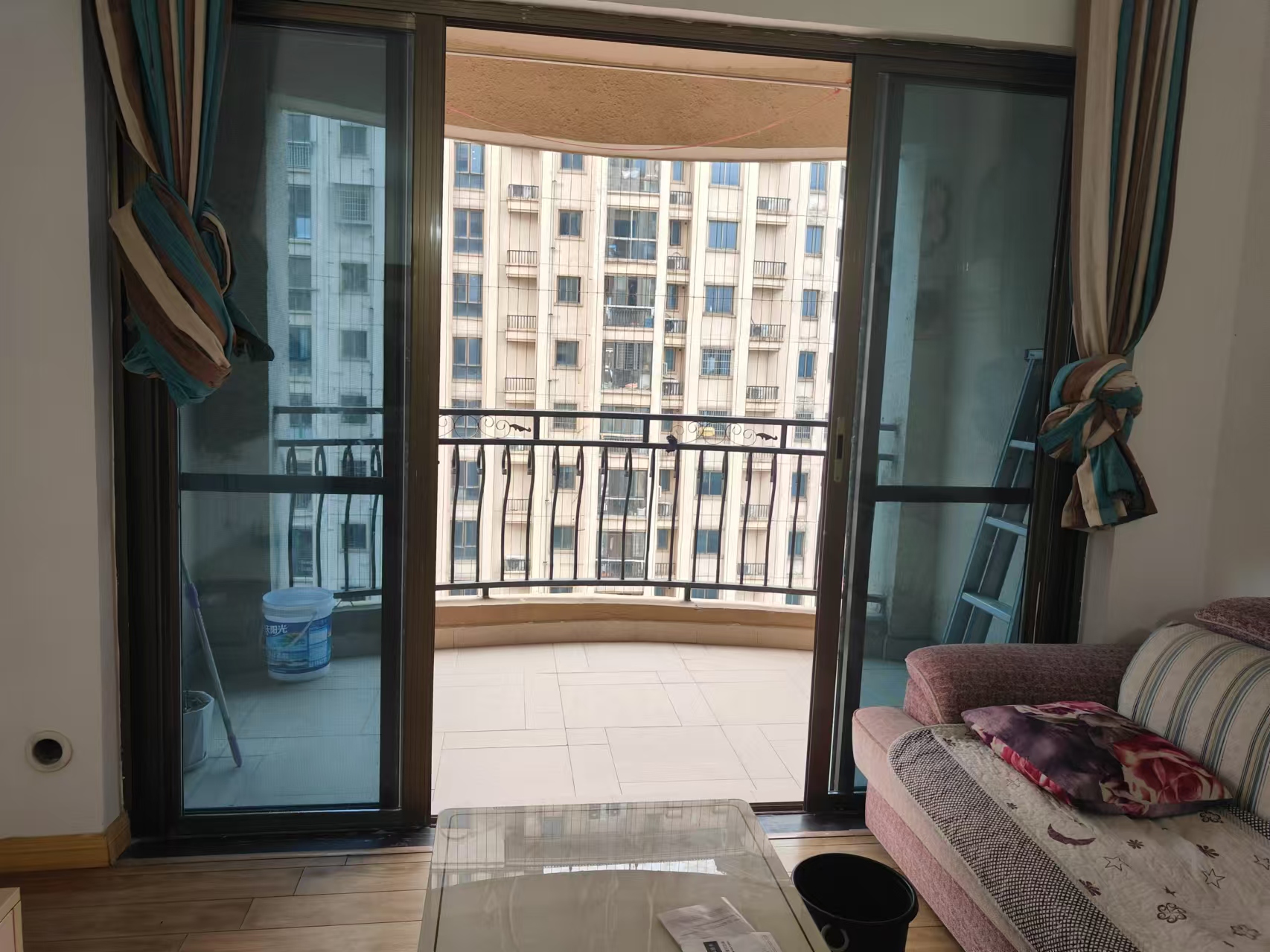 碧桂园 3室2厅1卫 1600.0元/月 碧桂园 3室2厅1卫 1600.0元/月室内图