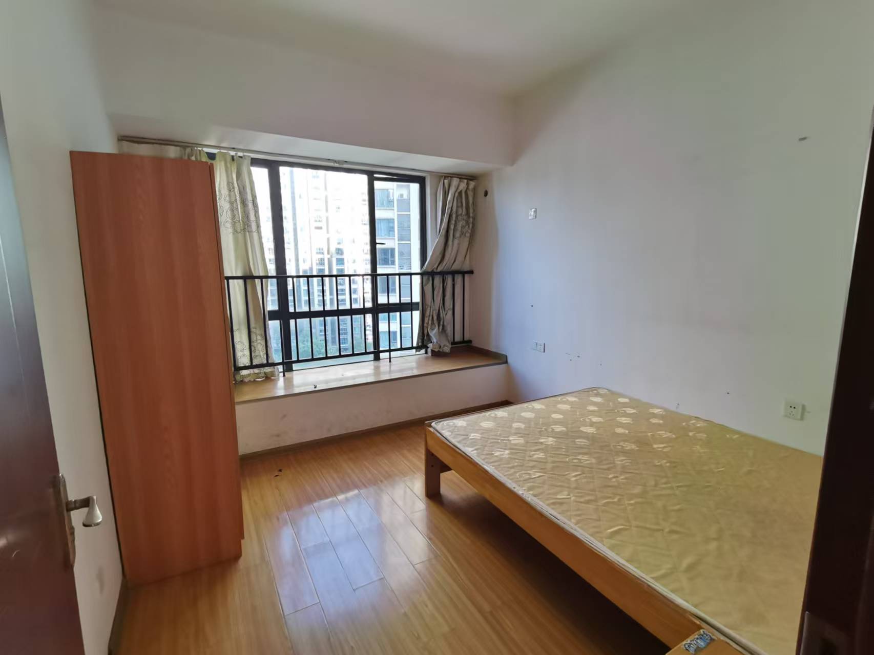 经世龙城 3室2厅2卫 1800.0元/月 经世龙城 3室2厅2卫 1800.0元/月小区图