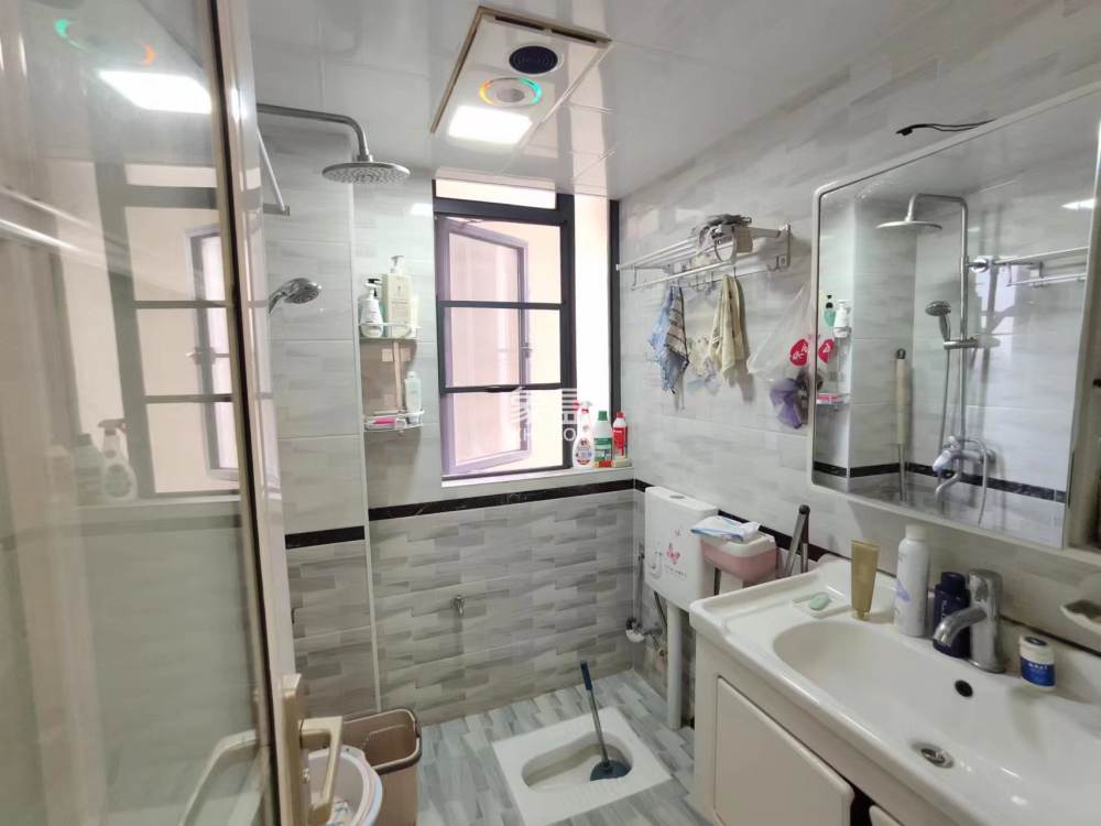 山水洲城华晨第一城 2室1厅1卫 1800.0元/月 山水洲城华晨第一城 2室1厅1卫 1800.0元/月室内图