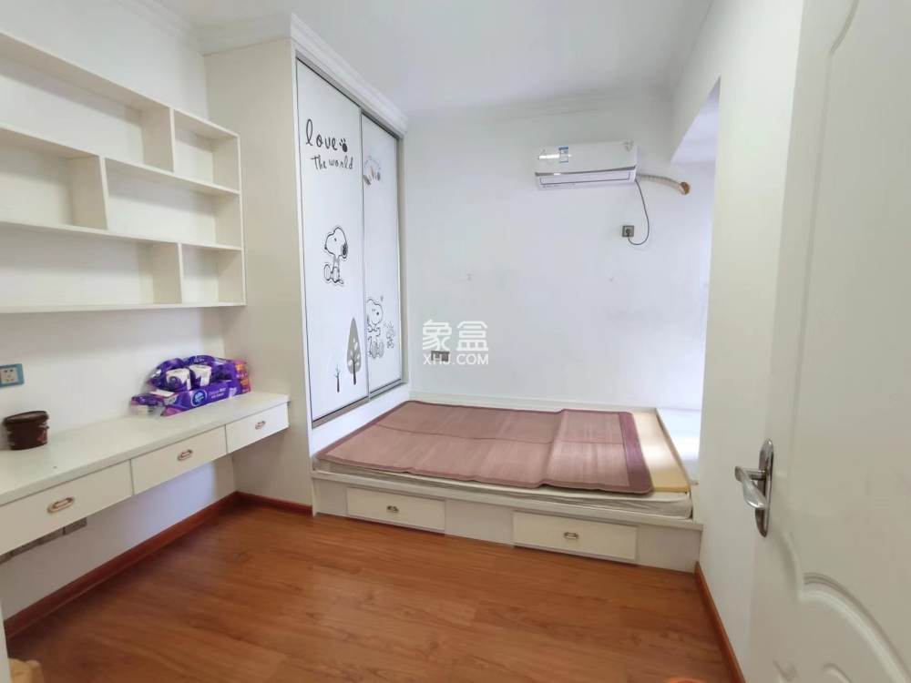 山水洲城华晨第一城 2室1厅1卫 1800.0元/月 山水洲城华晨第一城 2室1厅1卫 1800.0元/月室内图