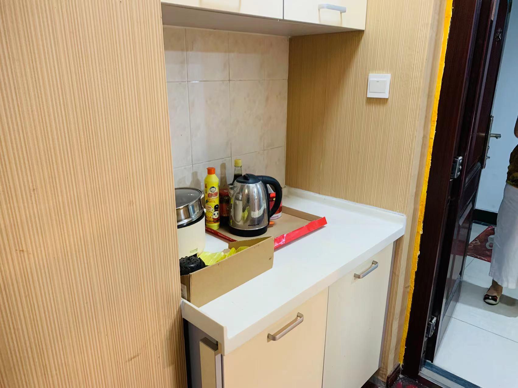 和府 1室1厅1卫 1600.0元/月 和府 1室1厅1卫 1600.0元/月室内图