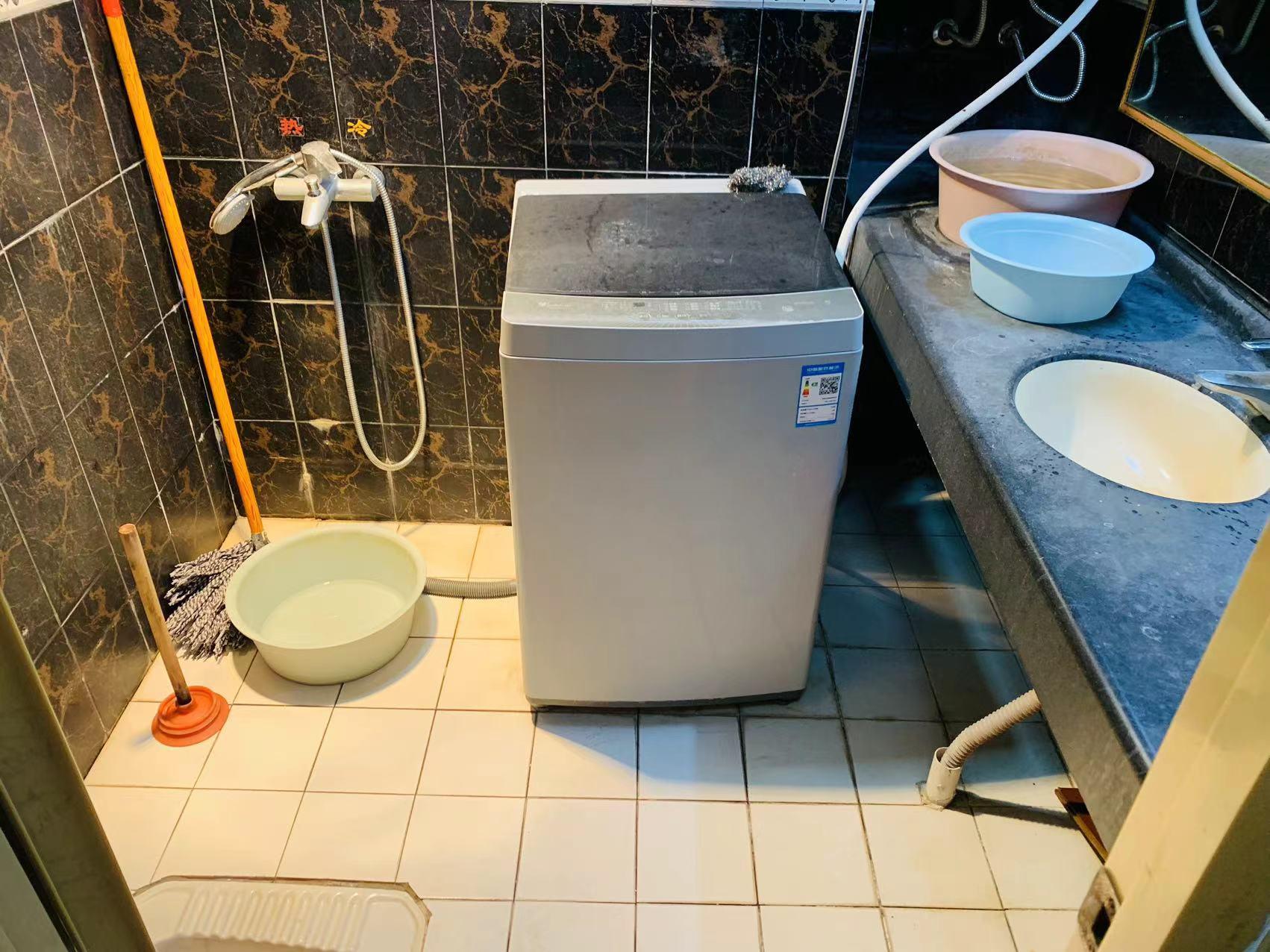 和府 1室1厅1卫 1600.0元/月 和府 1室1厅1卫 1600.0元/月室内图