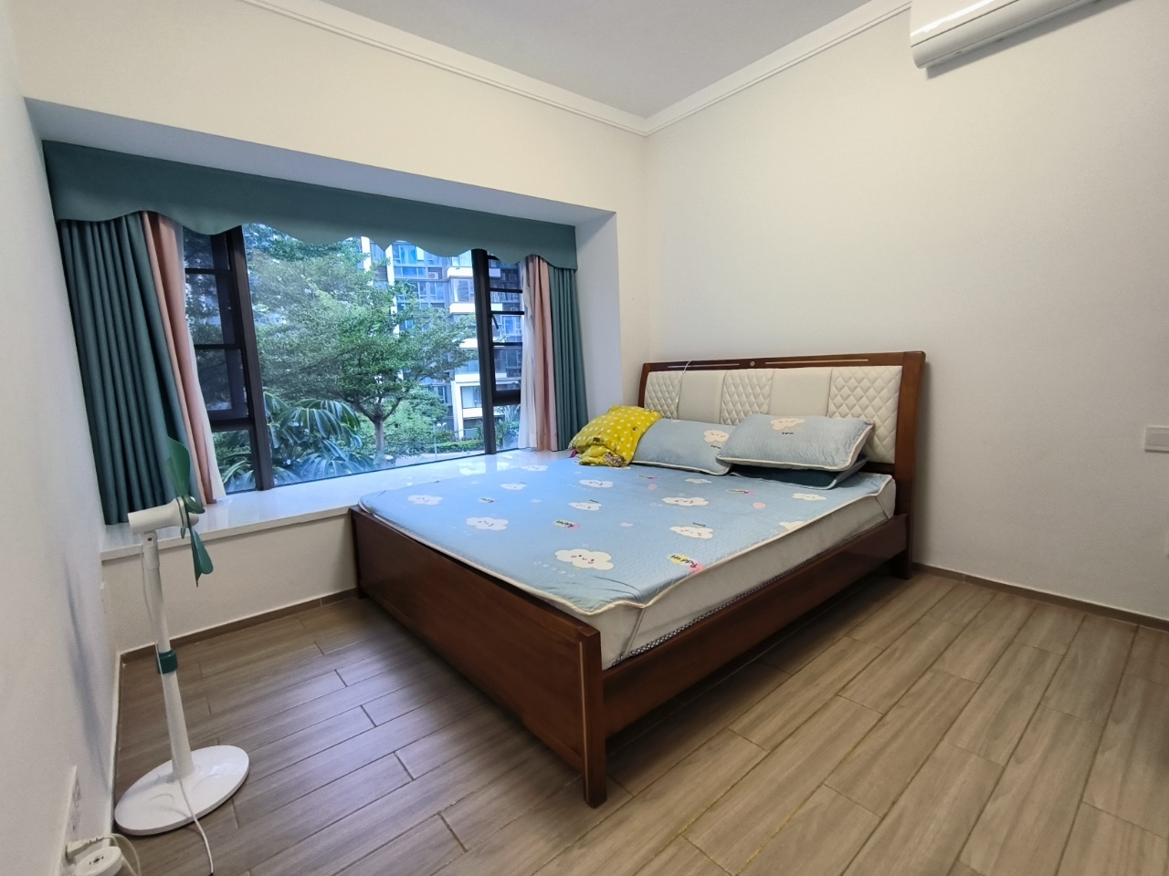 华侨城曦海岸1期  3室2厅2卫    148.0万 华侨城曦海岸1期  3室2厅2卫    148.0万户型图