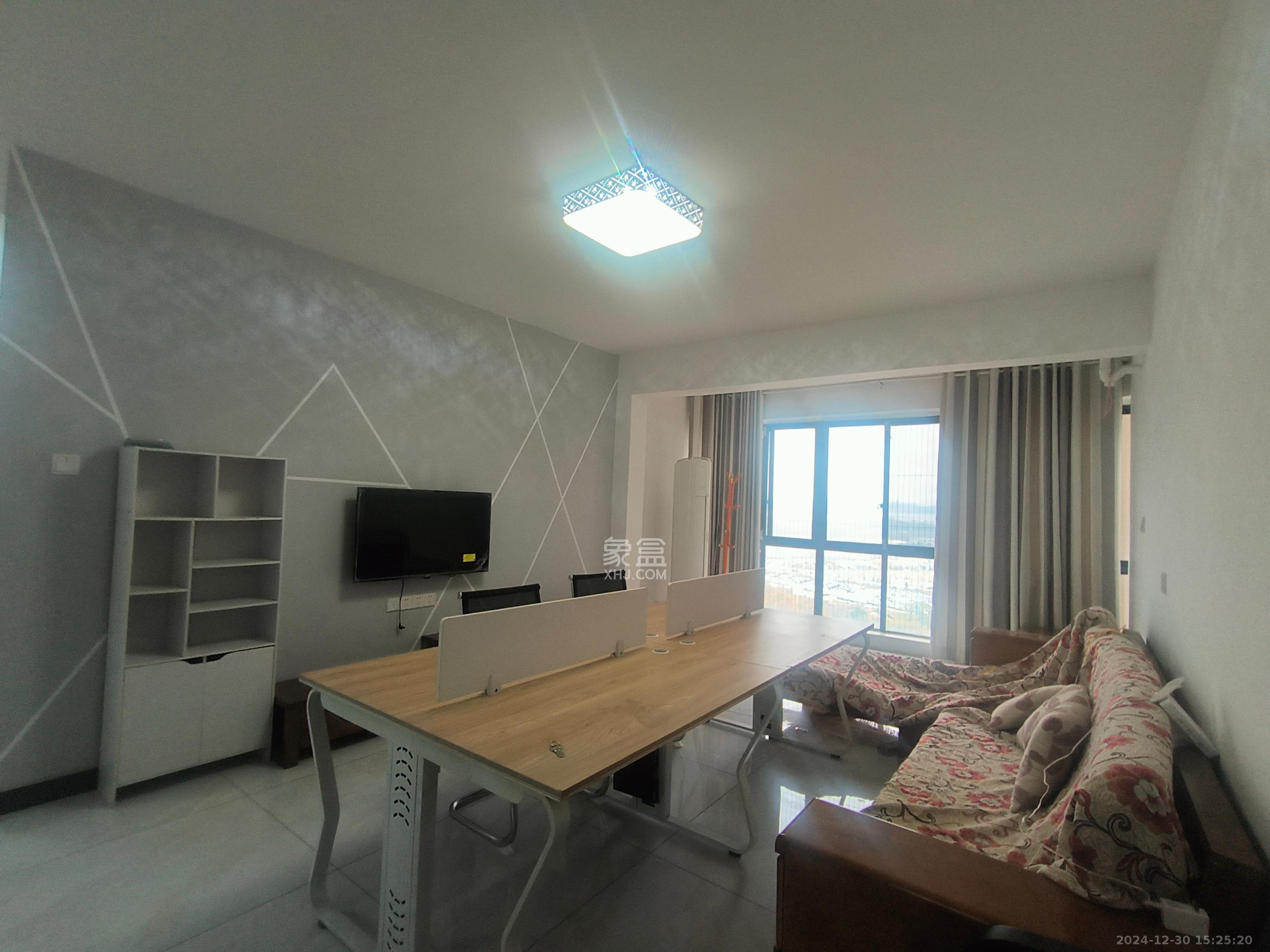 中建嘉和城  3室2厅2卫   2500.00元/月室内图