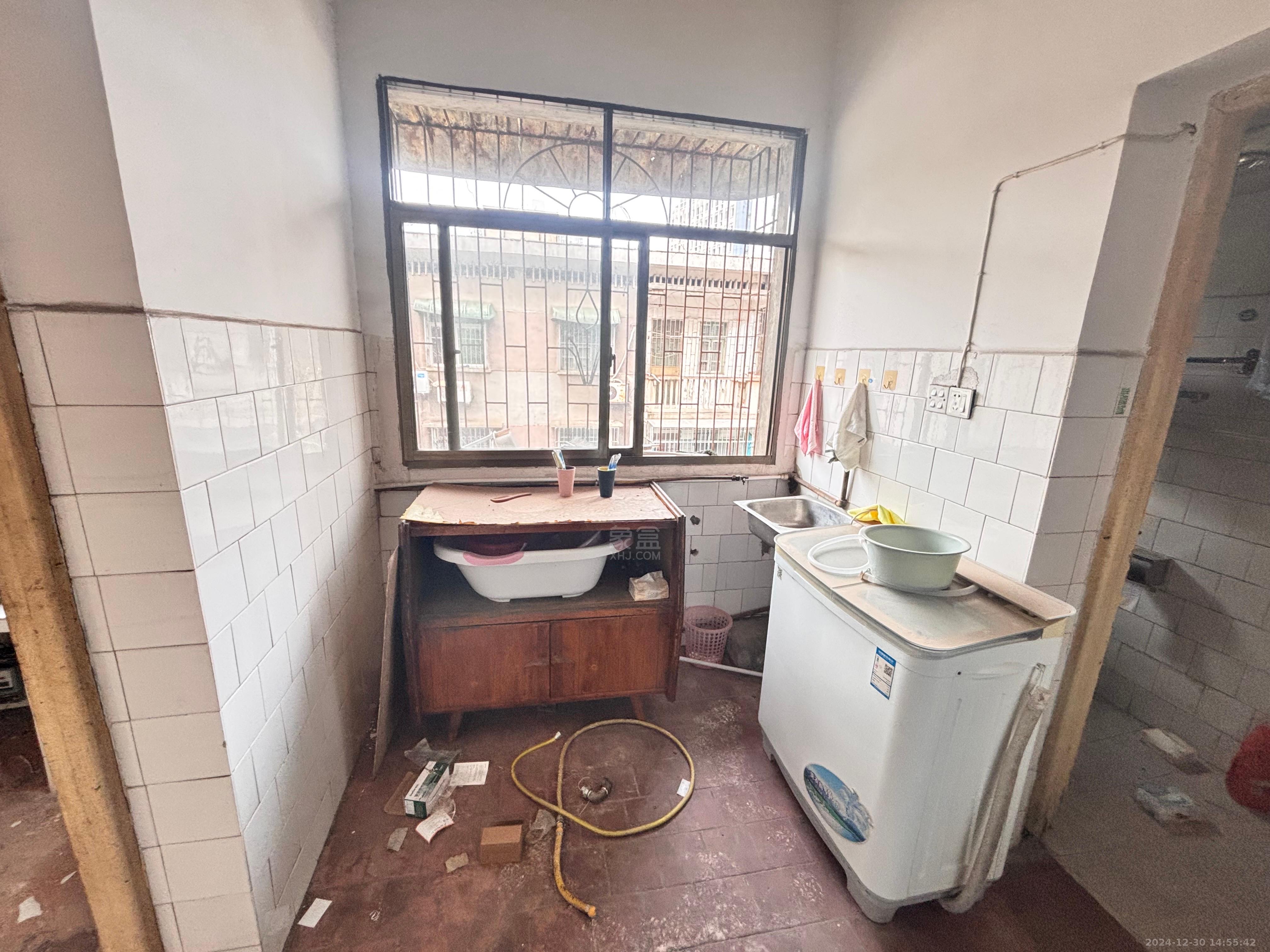 人民中路 1室1厅1卫 800.0元/月 人民中路 1室1厅1卫 800.0元/月室内图