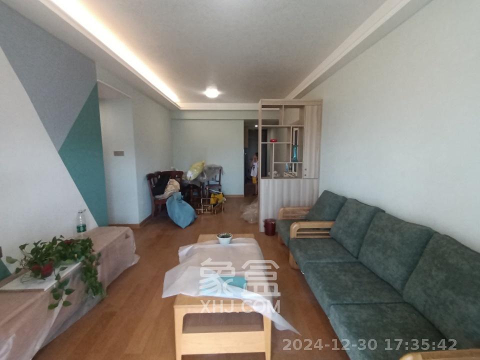 阳光城尚东湾蓝莓苑  3室2厅2卫   2600.00元/月室内图