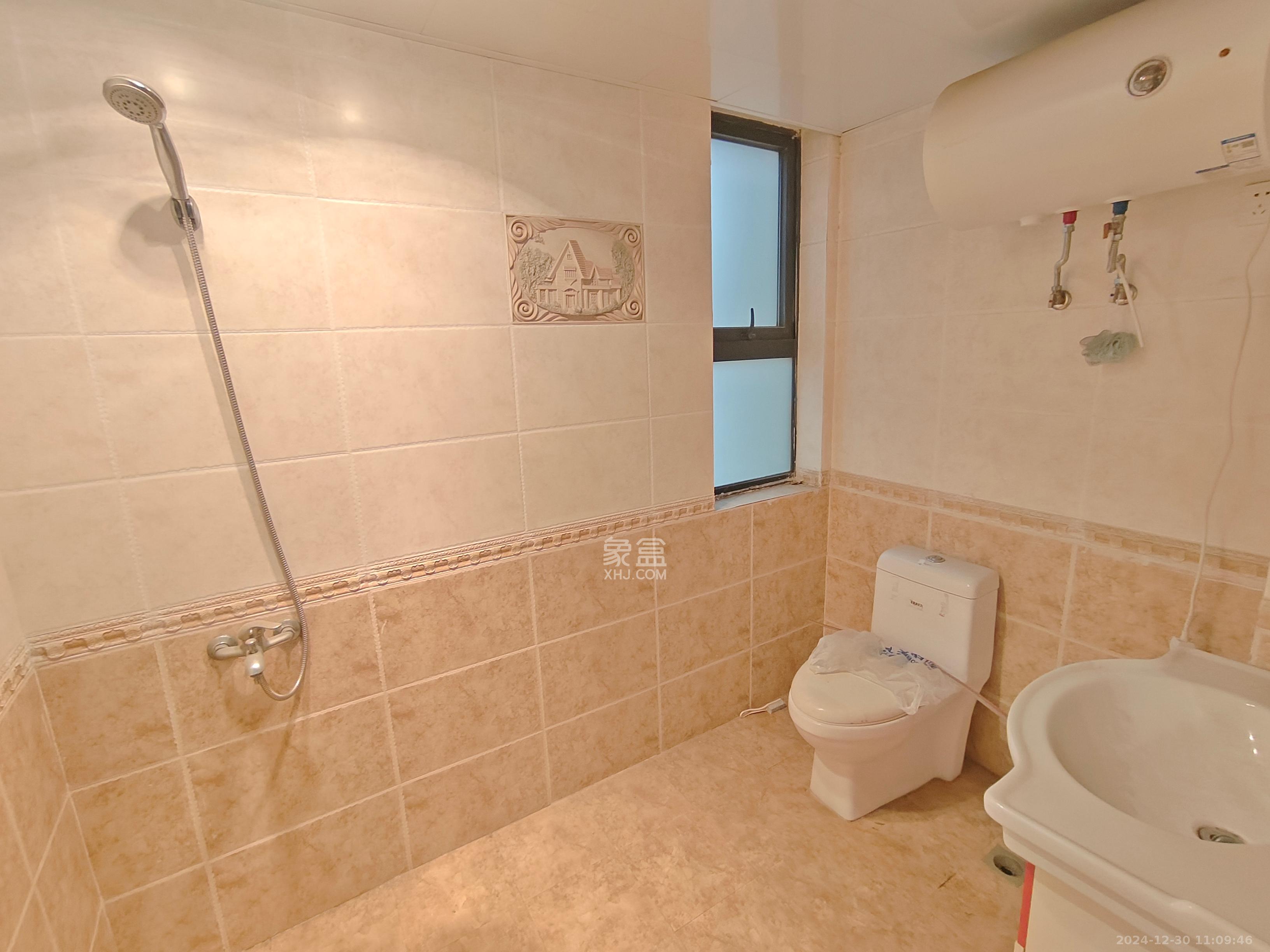 北京御园一二期(国泰嘉园) 1室2厅2卫 2300.0元/月 北京御园一二期(国泰嘉园) 1室2厅2卫 2300.0元/月室内图