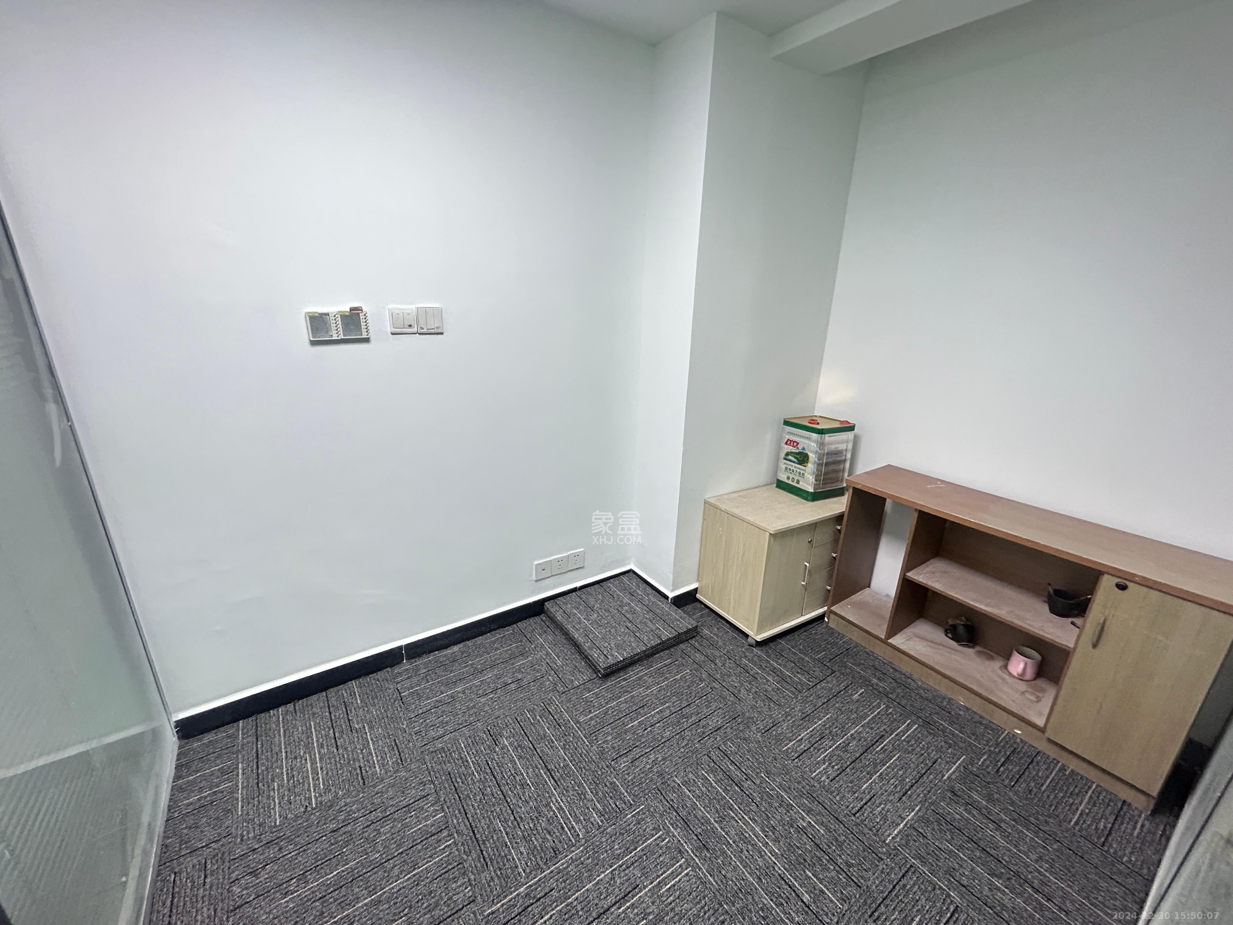 佳天国际新城  1室1厅1卫    8000.0元/月 佳天国际新城  1室1厅1卫    8000.0元/月室内图