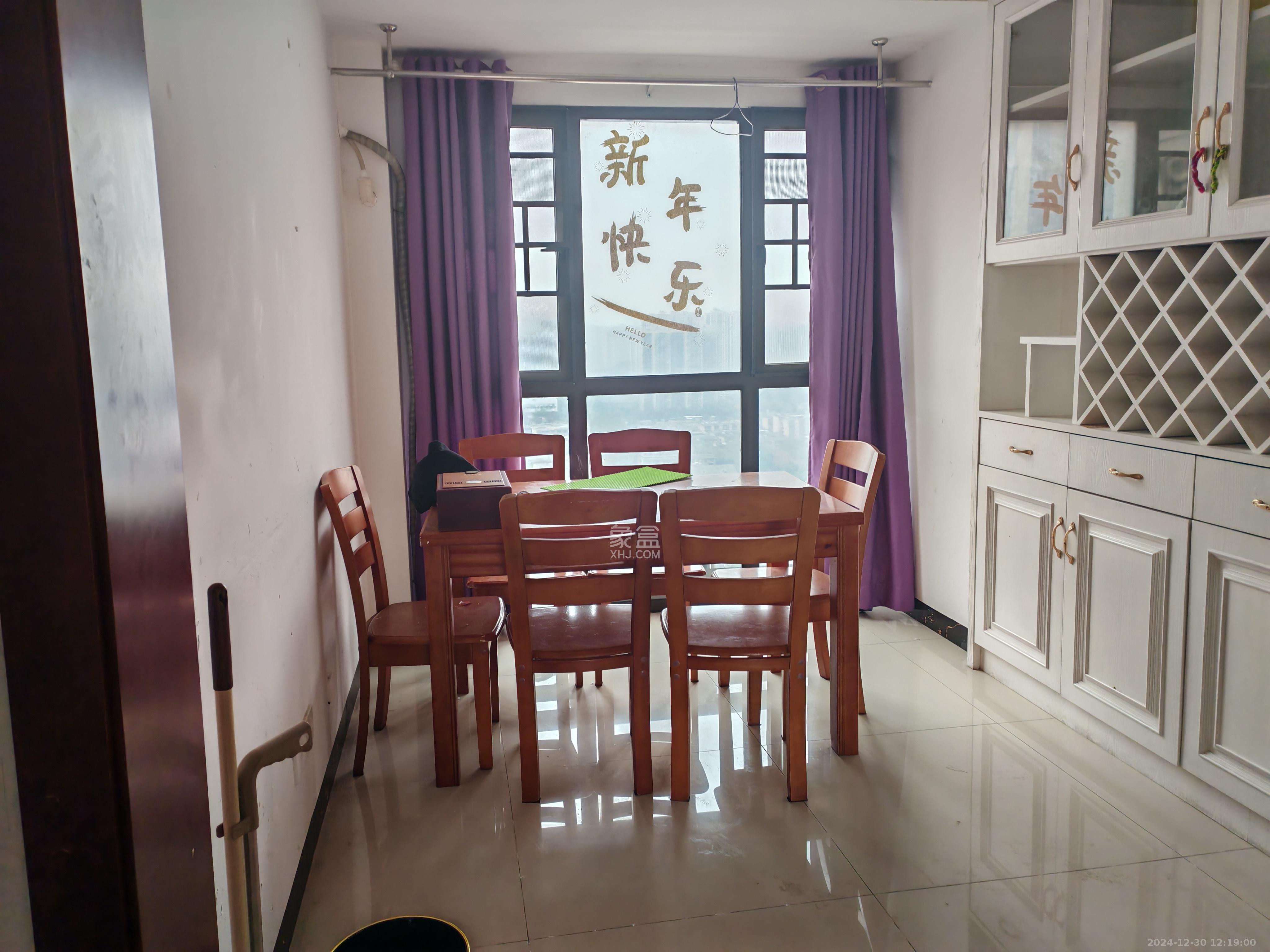 南城印象 2室2厅1卫 2200.0元/月 南城印象 2室2厅1卫 2200.0元/月室内图